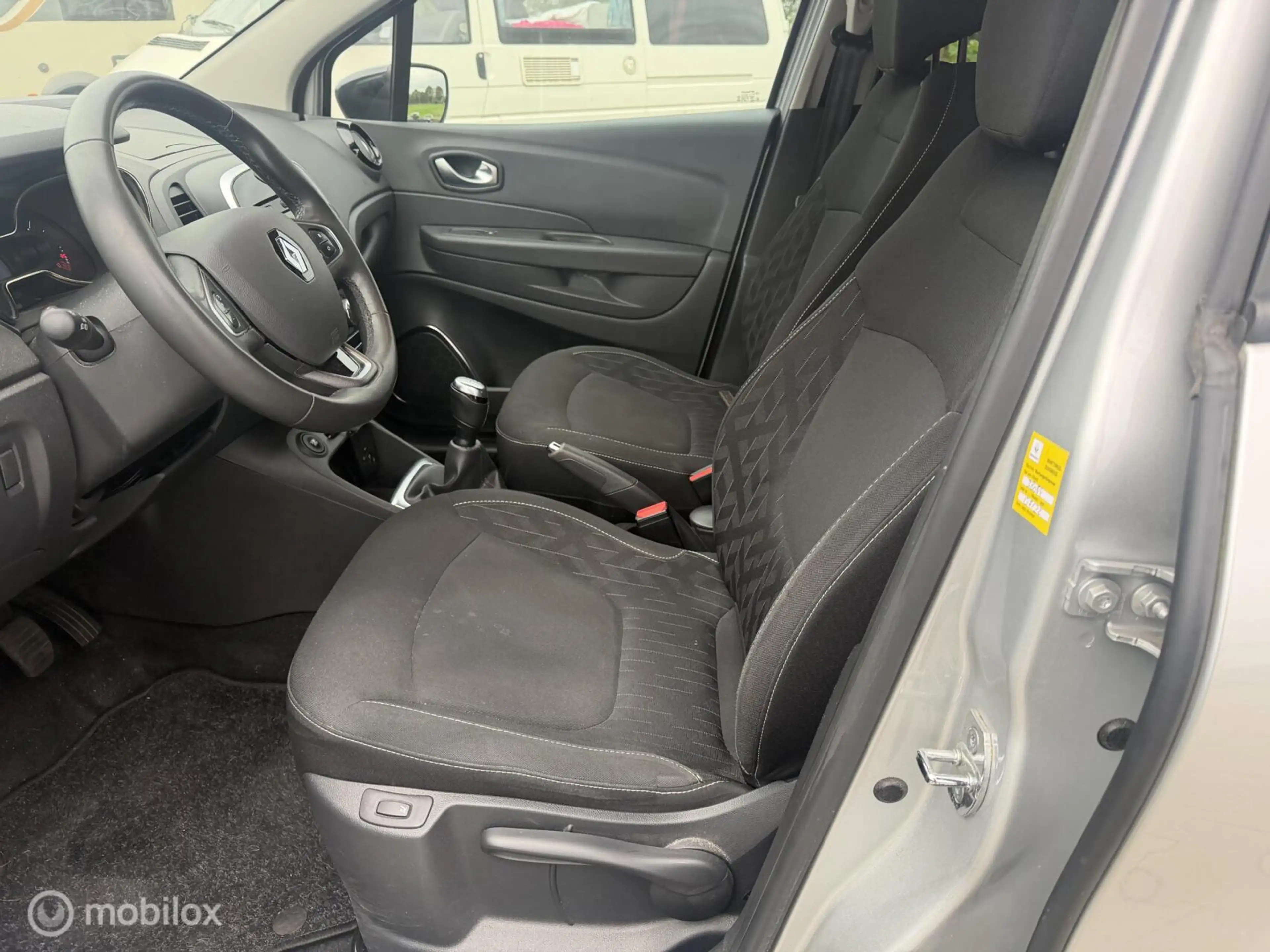 Renault Captur 0.9 TCe Limited — photo 8