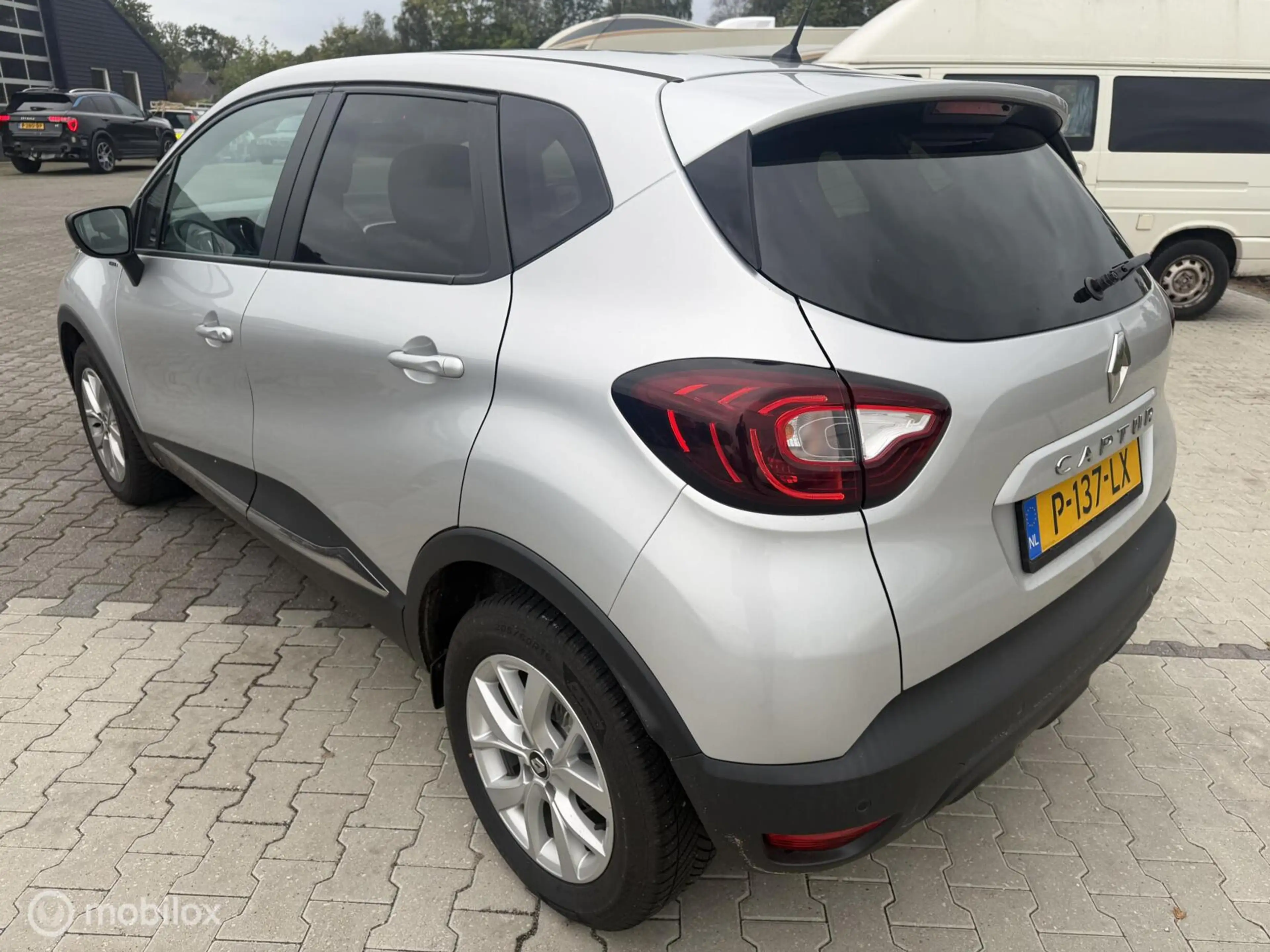 Renault Captur 0.9 TCe Limited — photo 5