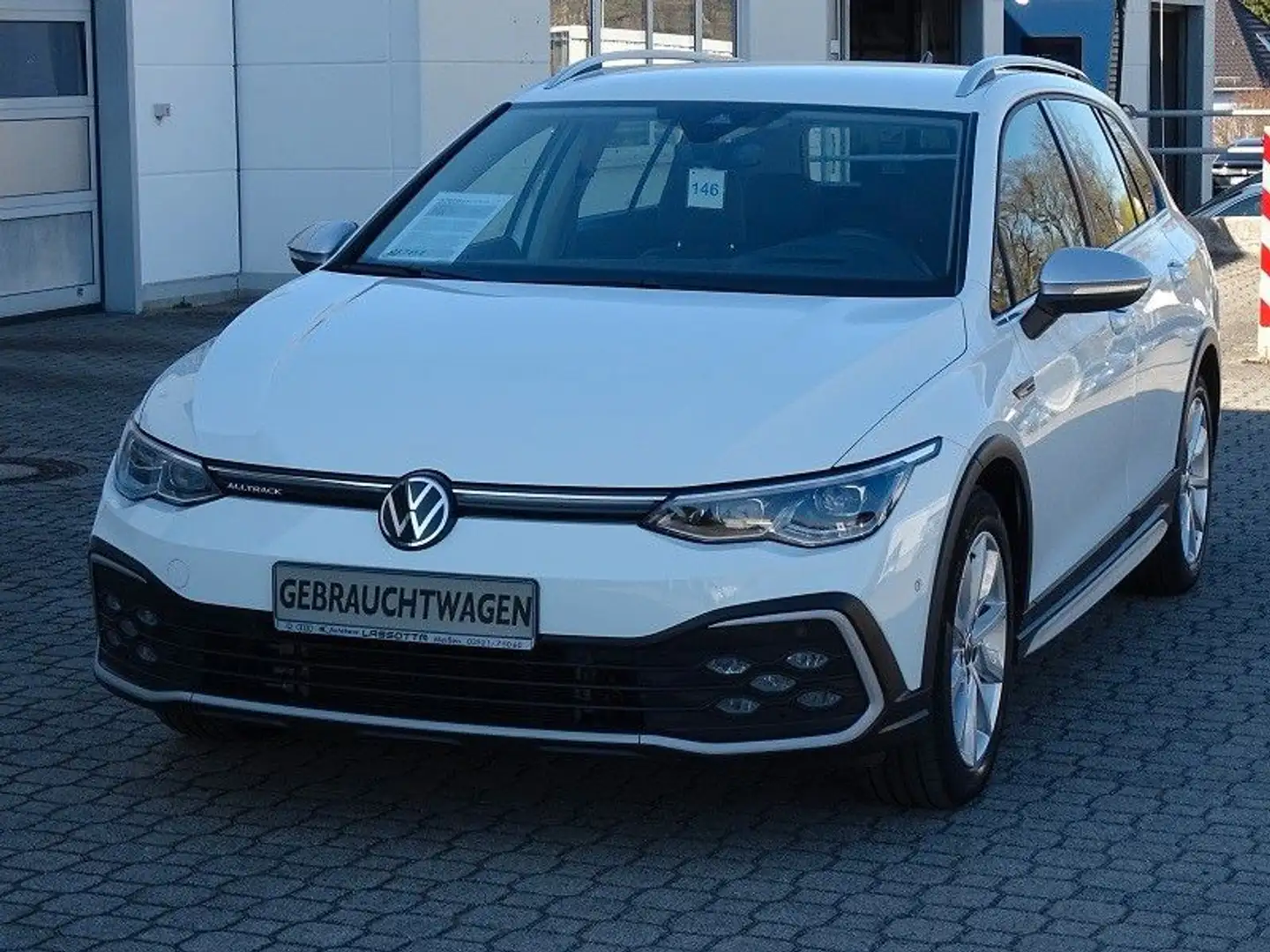 Volkswagen Golf Variant 2.0 TDI DSG Alltrack 4Motion / DCC Bílá - 2