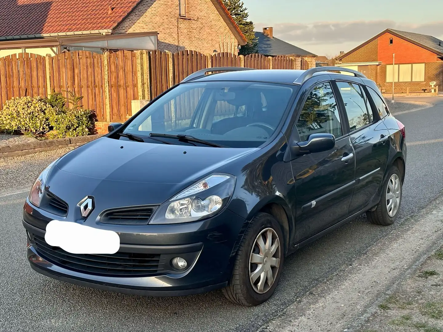 Renault Clio Clio 1.2 16V TCE Grandtour Airco Garantie! Gris - 1