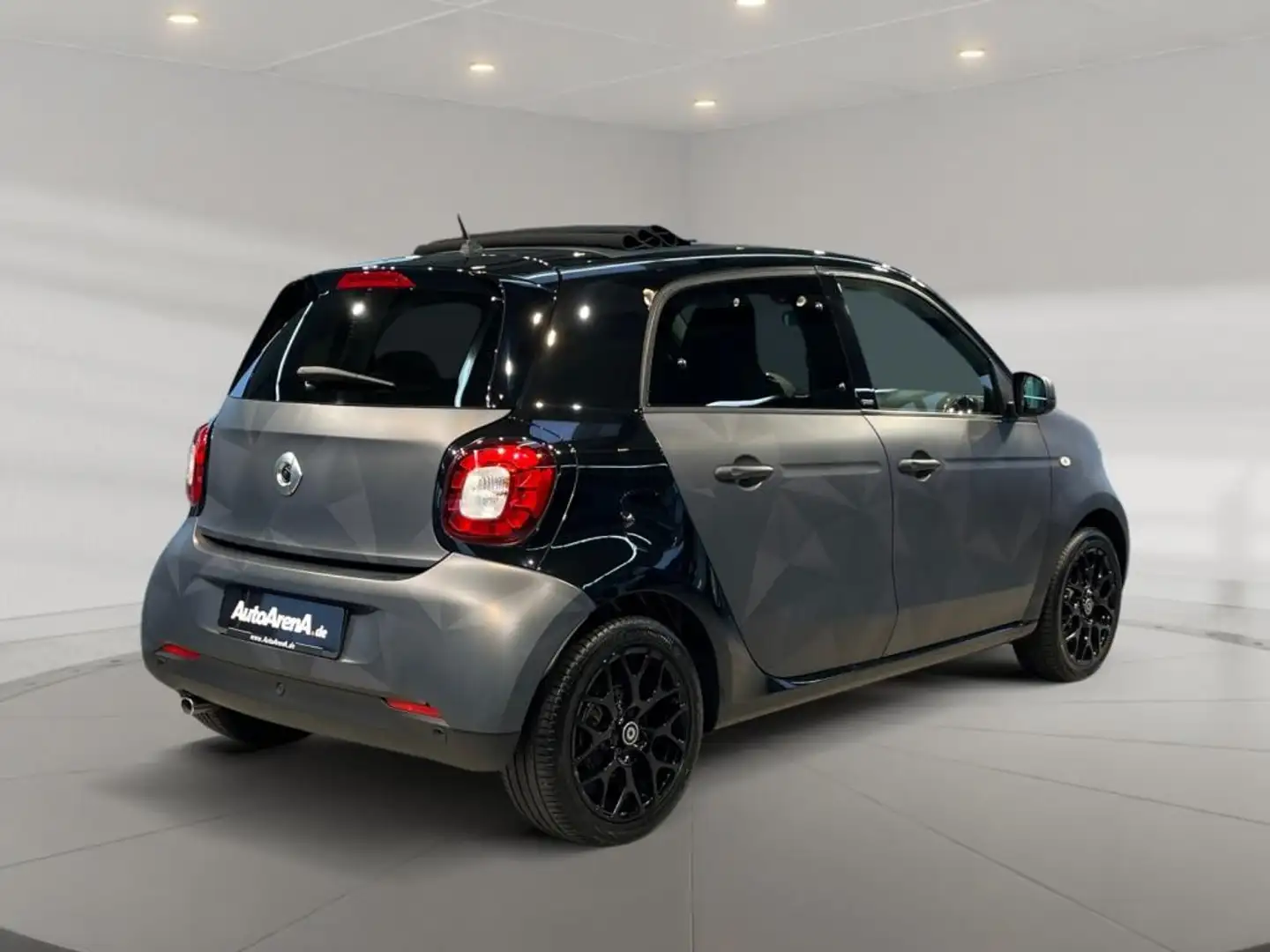 smart forFour turbo passion Style+Urban+SHD+Cam+Navi Schwarz - 2