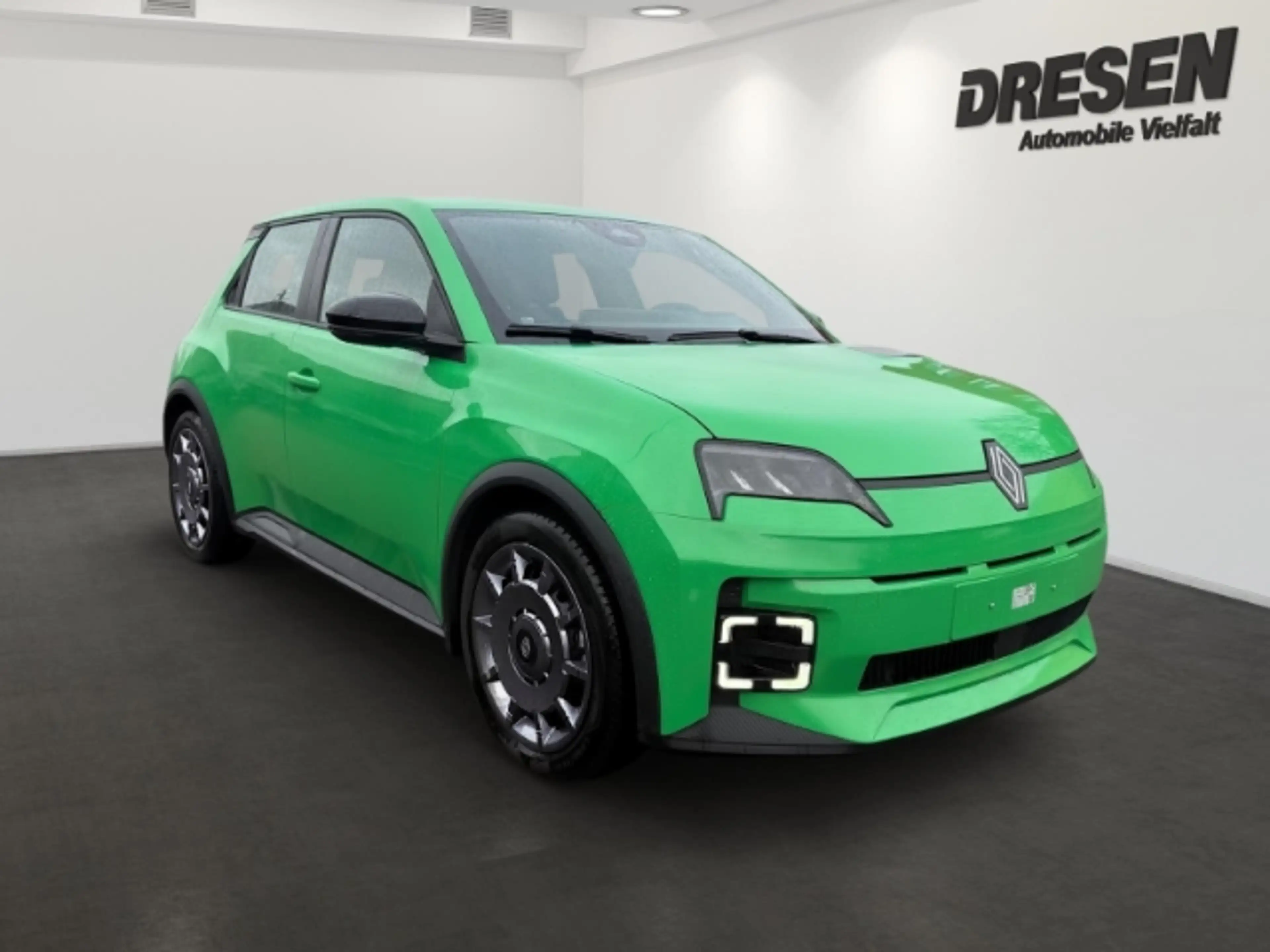 Renault R 5 Electric 120 Urban Range E-Tech Evolution + Ganzja — photo 3
