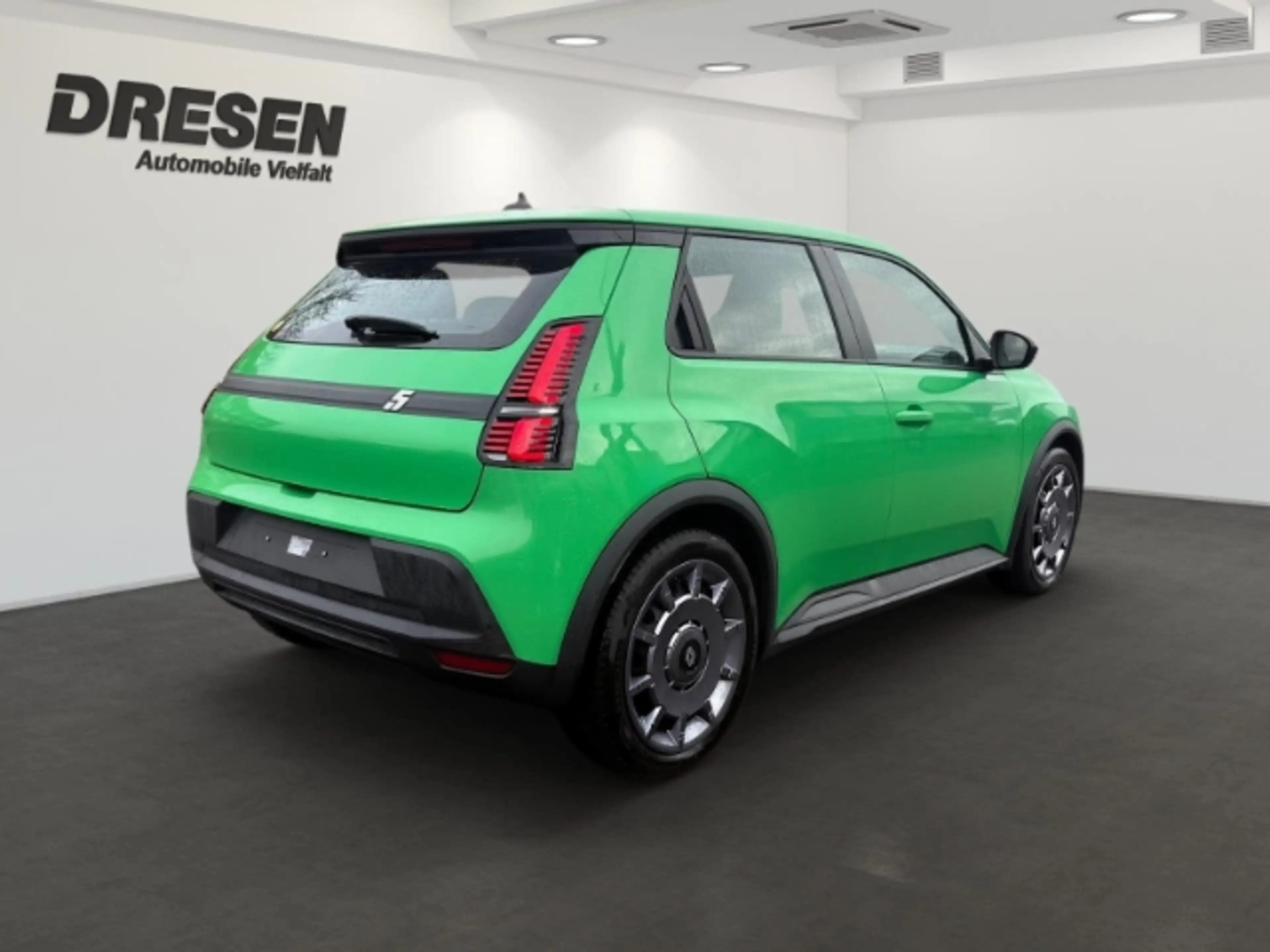 Renault R 5 Electric 120 Urban Range E-Tech Evolution + Ganzja — photo 4
