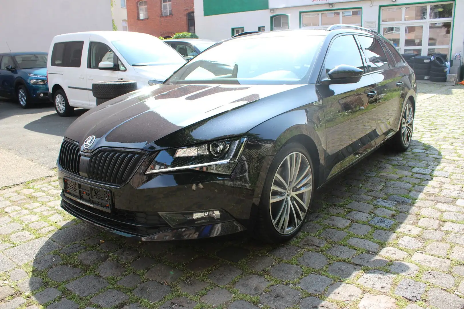 Skoda Superb Combi 1.5 TSI Sportline Virtual+Business Noir - 1