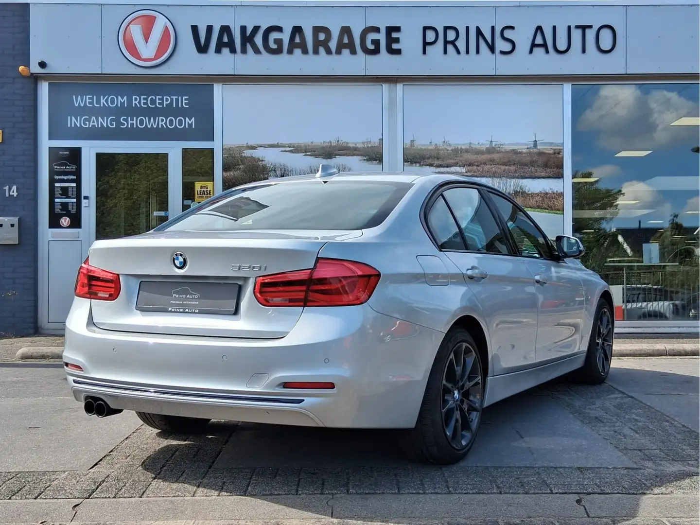 BMW 320 3-serie 320i Executive |M-SPORT|CRUISE|DEALER ONDE Grijs - 2
