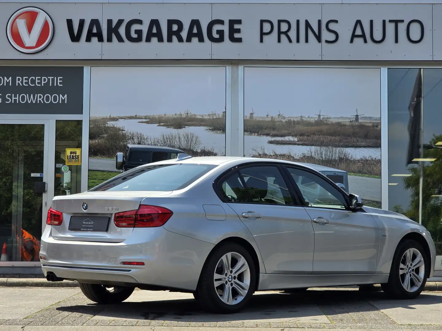 BMW 320 3-serie 320i Executive |M-SPORT|ORIG. NL|CRUISE|DE Grijs - 2