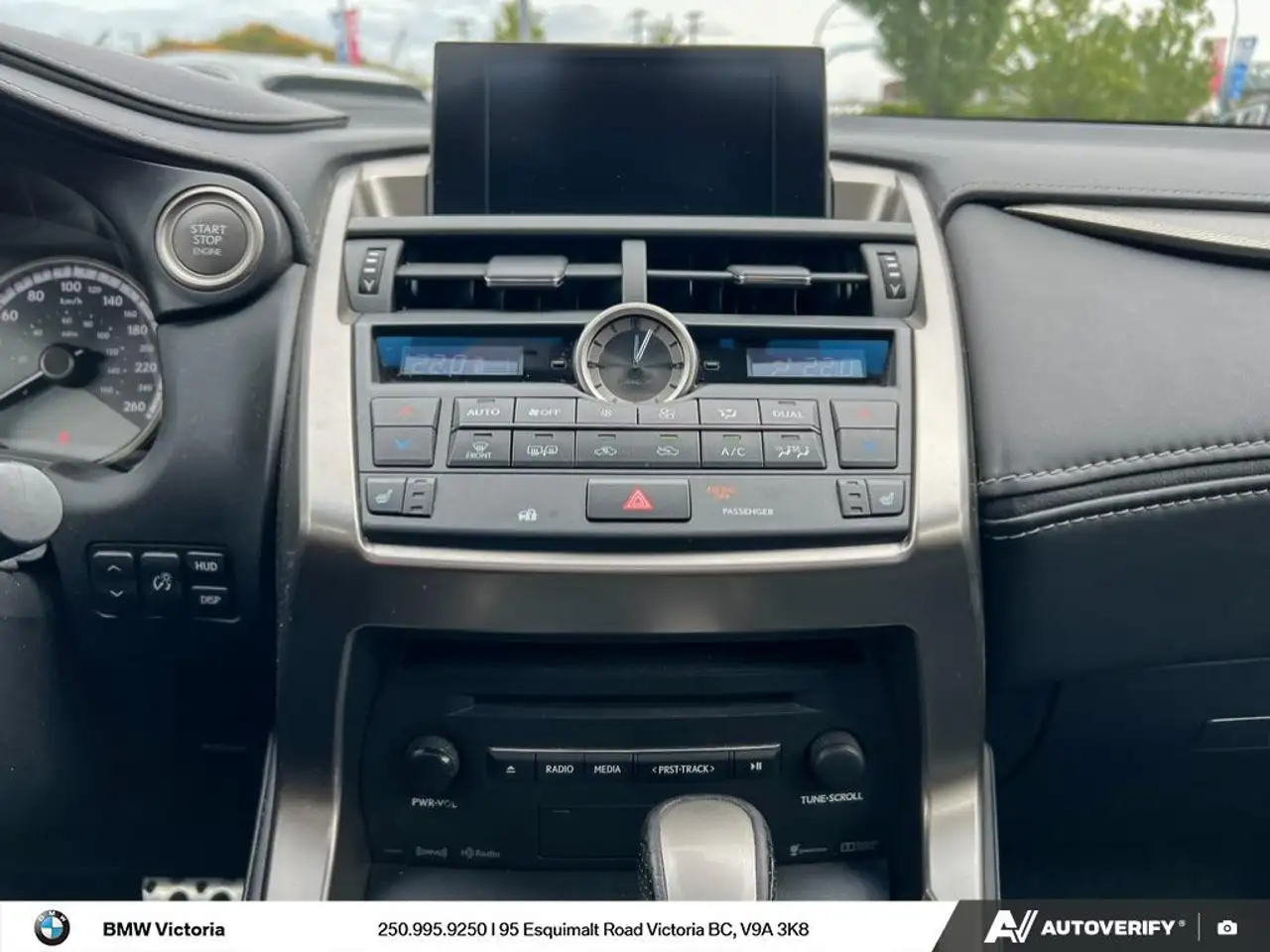 Lexus NX fotografie Lexus NX