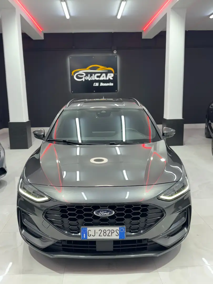 Ford Focus Focus V 2022 SW SW 1.5 ecoblue ST-Line 120cv auto Gris - 2