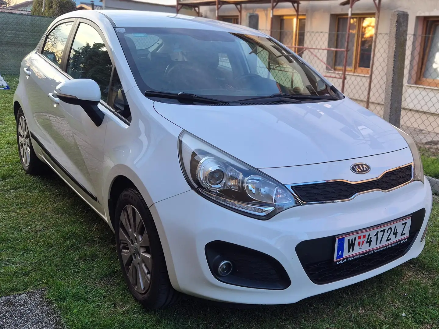 Kia Rio RIO(UB) 1,1 CRDI SENSE Weiß - 1