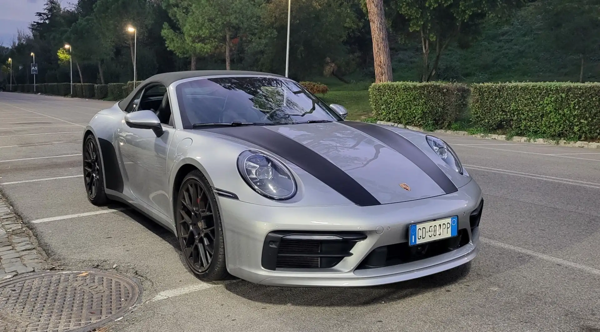 Porsche 992 911 Cabrio 3.0 Carrera 4S auto Argento - 2