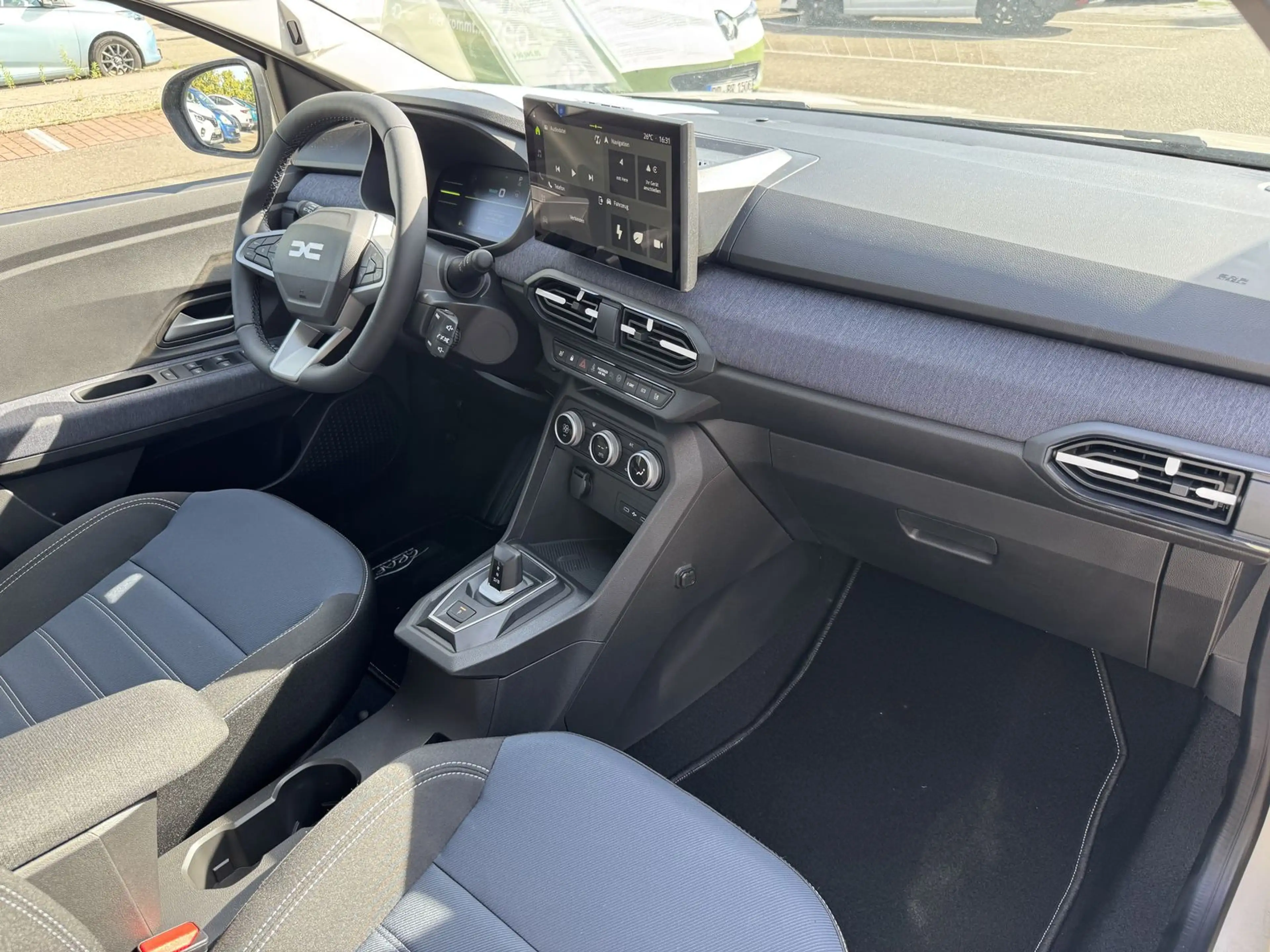 Dacia Jogger Journey hybrid 155*Navi*360°Kamera — photo 11