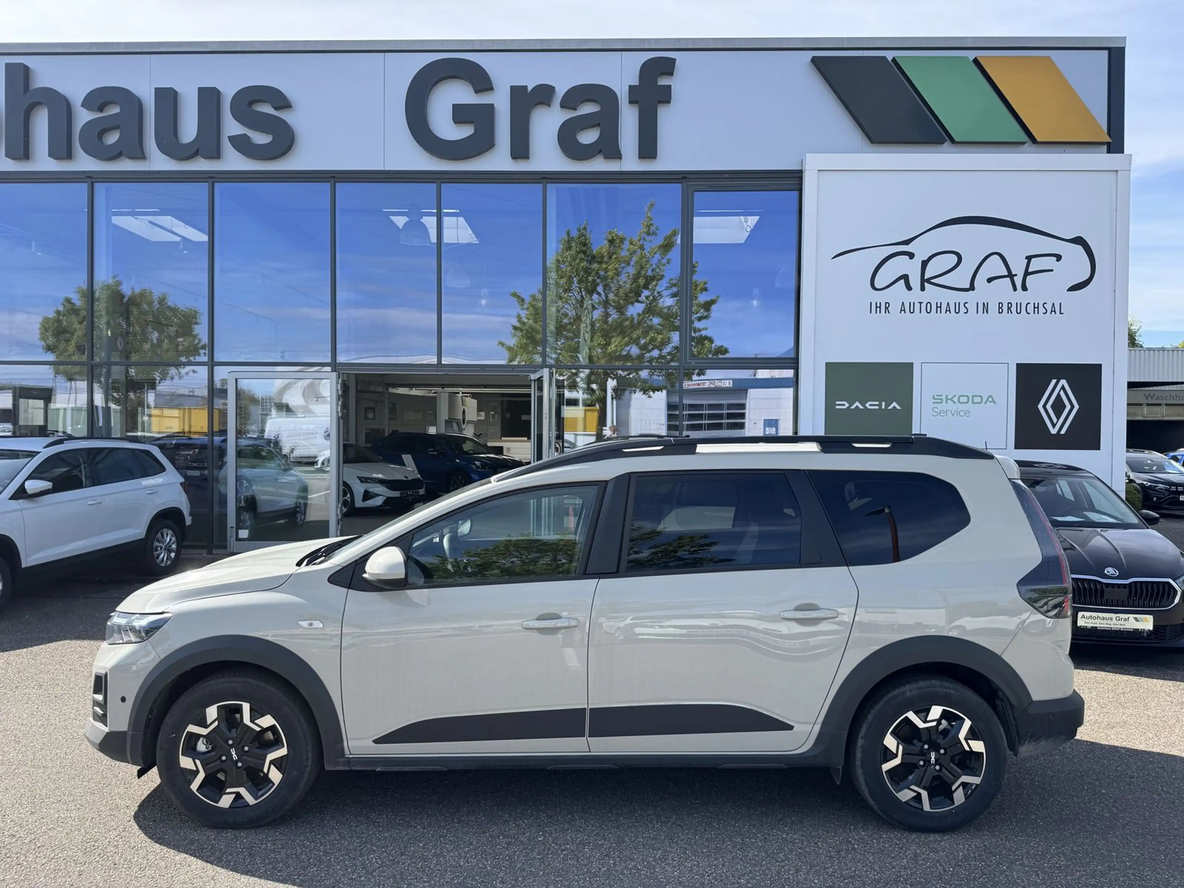 Dacia Jogger Journey hybrid 155*Navi*360°Kamera — photo 4