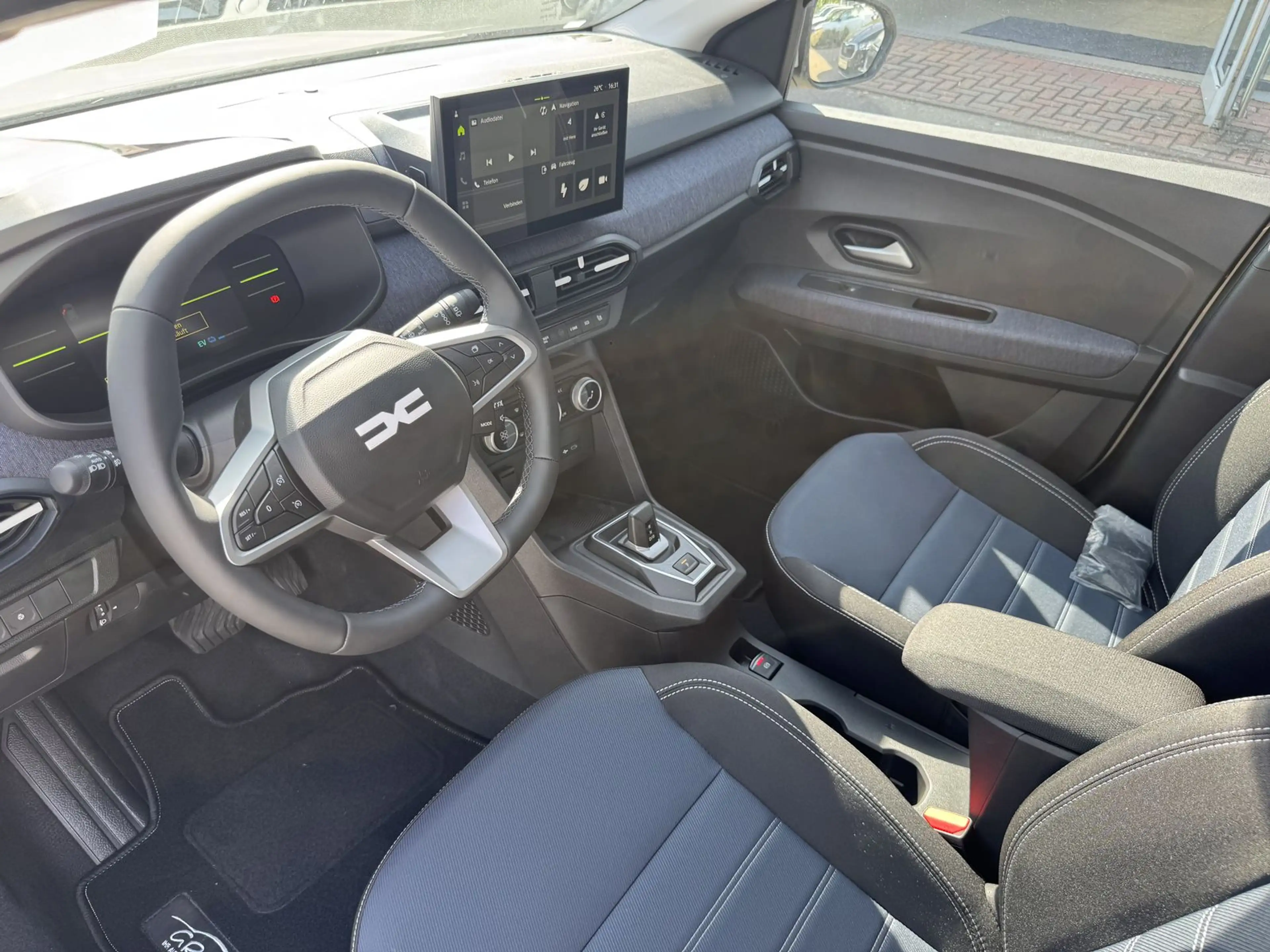 Dacia Jogger Journey hybrid 155*Navi*360°Kamera — photo 7