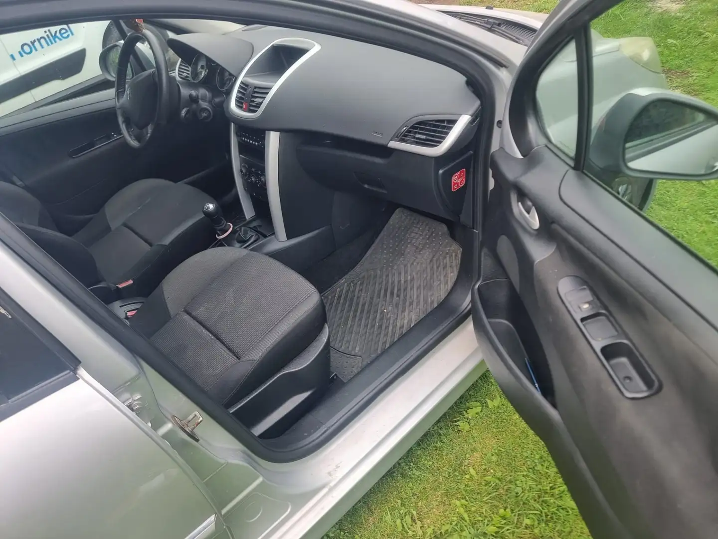 Peugeot 207 Access 1,4 - 1