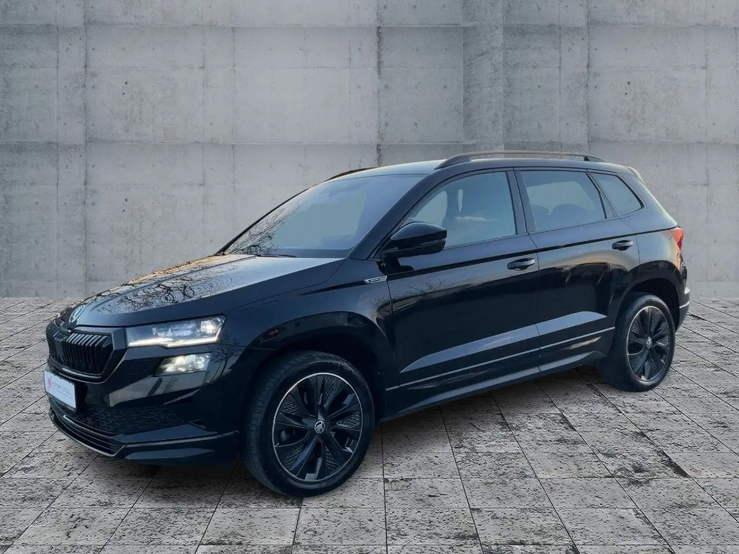 Skoda Karoq 1.5TSI SPORTLINE MATRIX+NAV+ACC+SHZ+RFK+VC Schwarz - 2