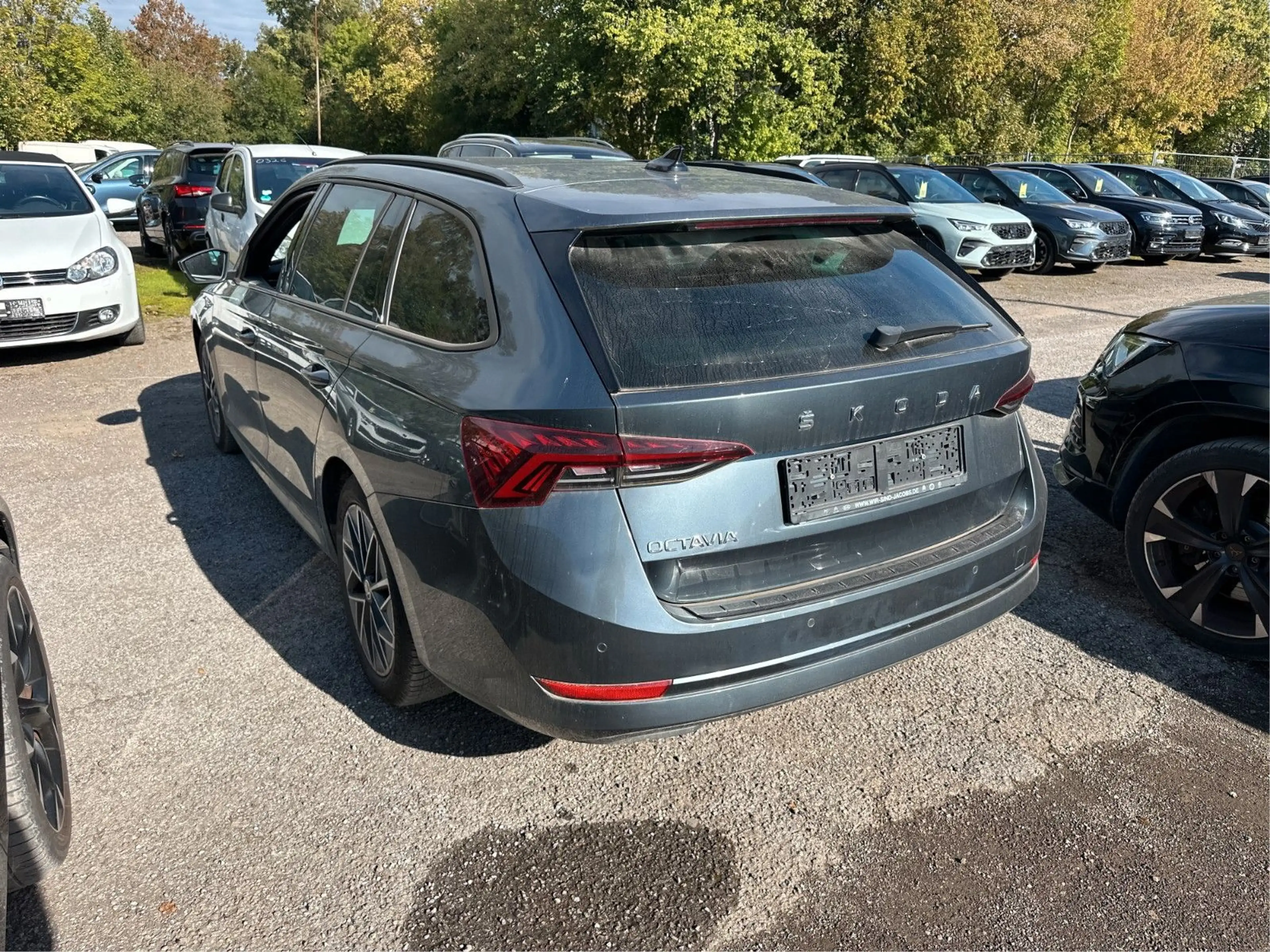 Skoda Octavia Combi 2.0 TDI *AHK*HUD*MATRIX*STANDH* — photo 3