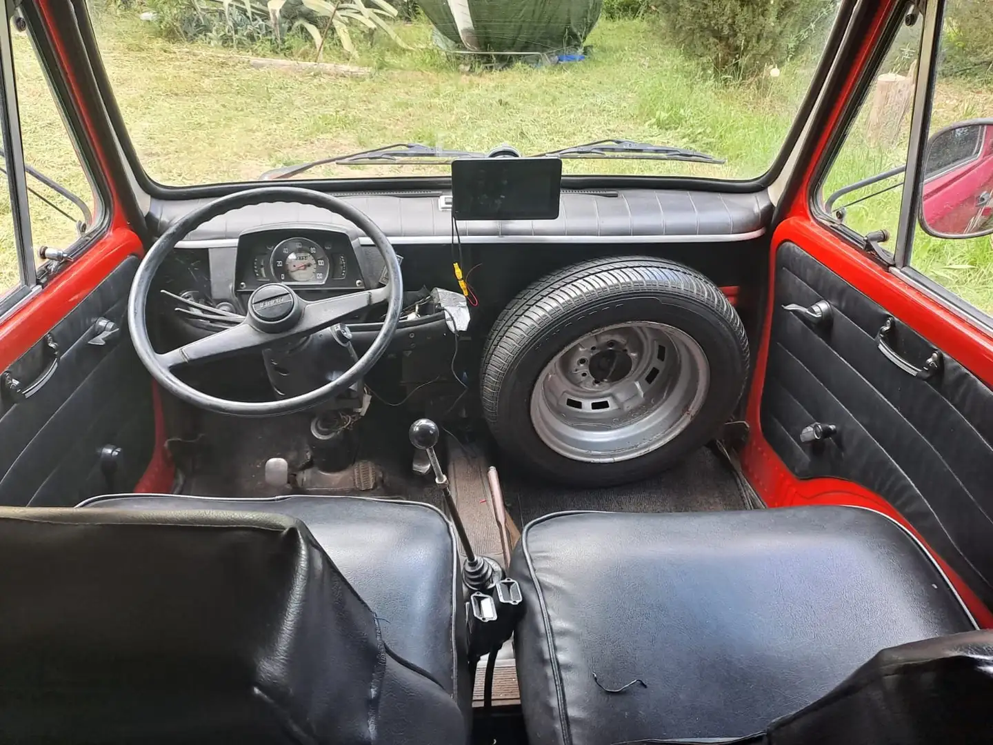 Fiat 900 Panorama crvena - 2