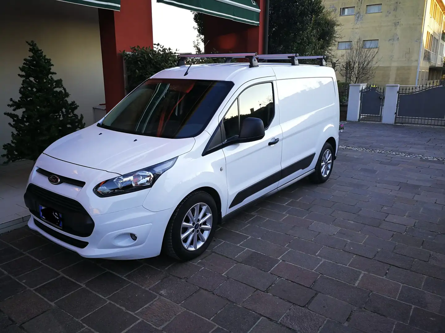 Ford Transit Connect - 1