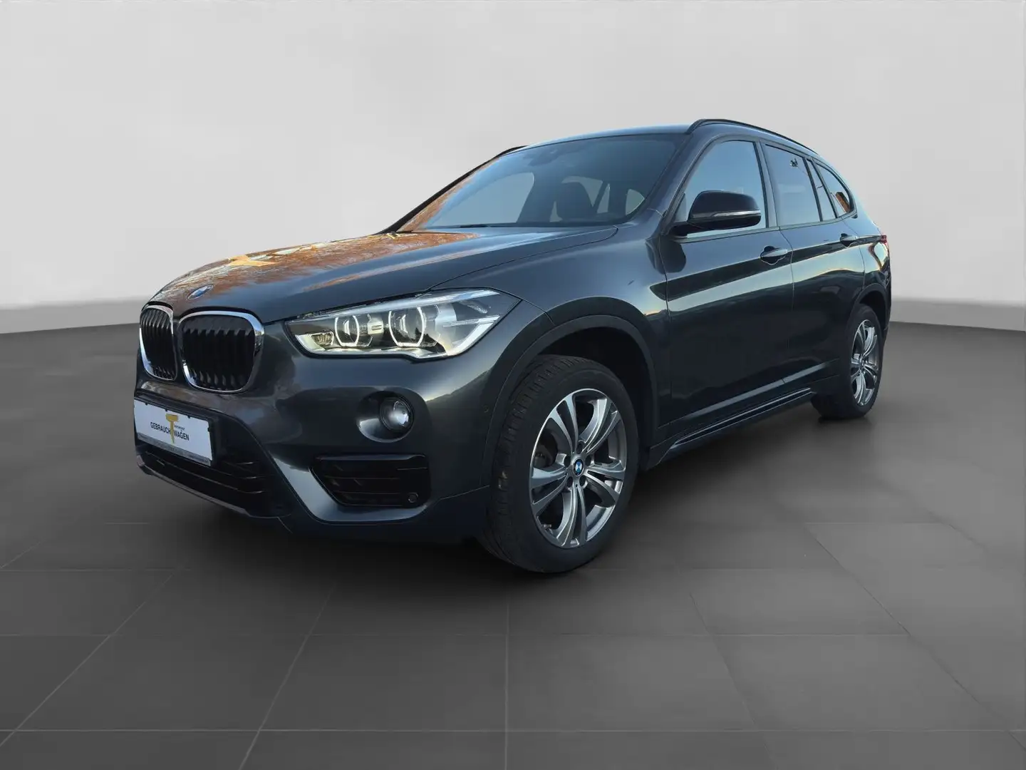 BMW X1 xDrive 20 i SPORT LINE AHK BUSINESS PDC Grau - 2