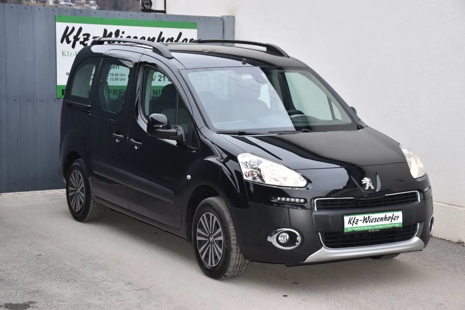 Peugeot Partner Tepee 1.6 VTi Active Schwarz - 1