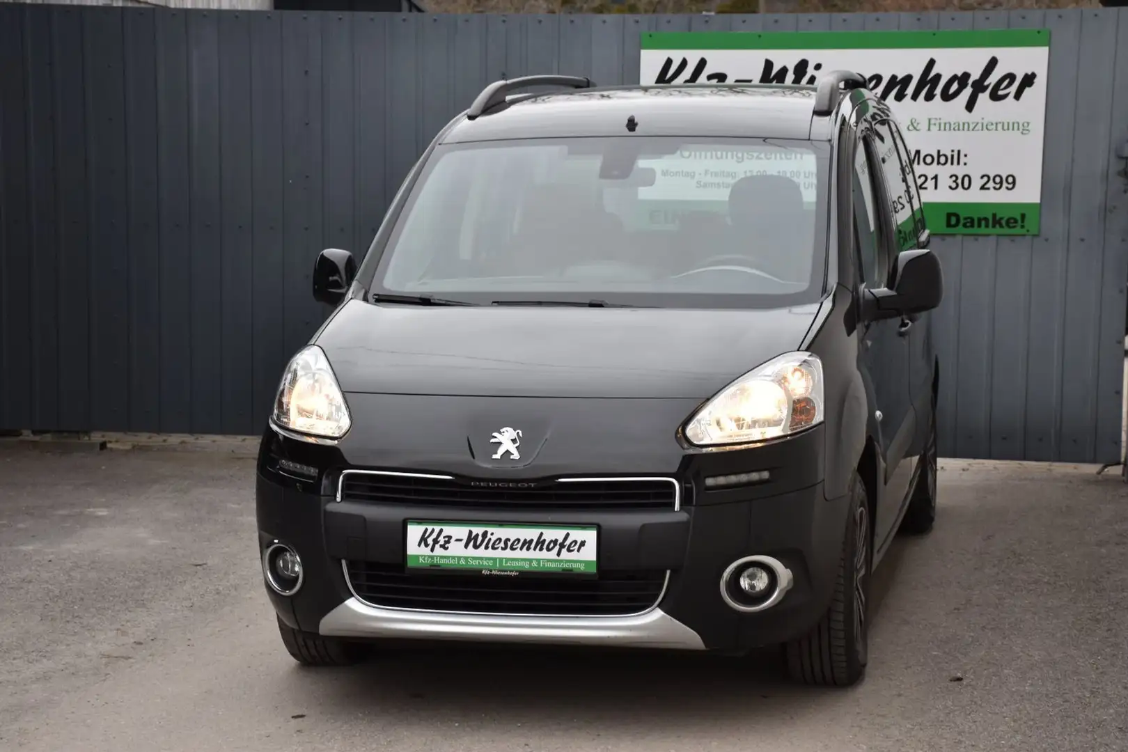 Peugeot Partner Tepee 1.6 VTi Active Schwarz - 2