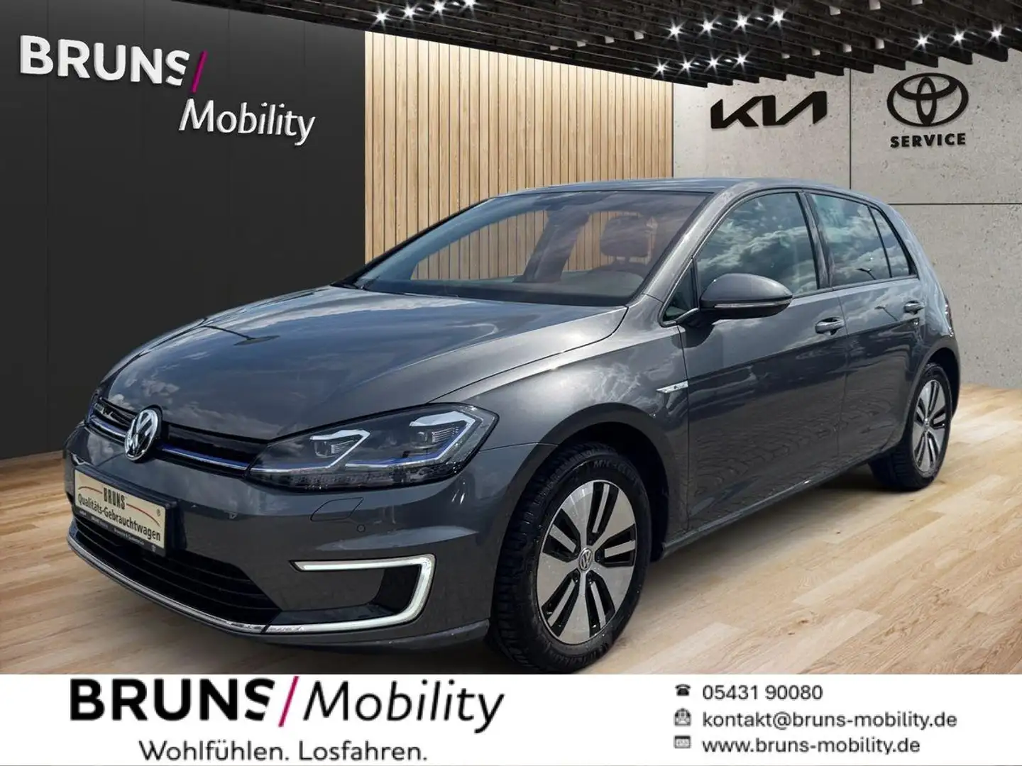 Volkswagen Golf VII Lim. e-Golf Gris - 1