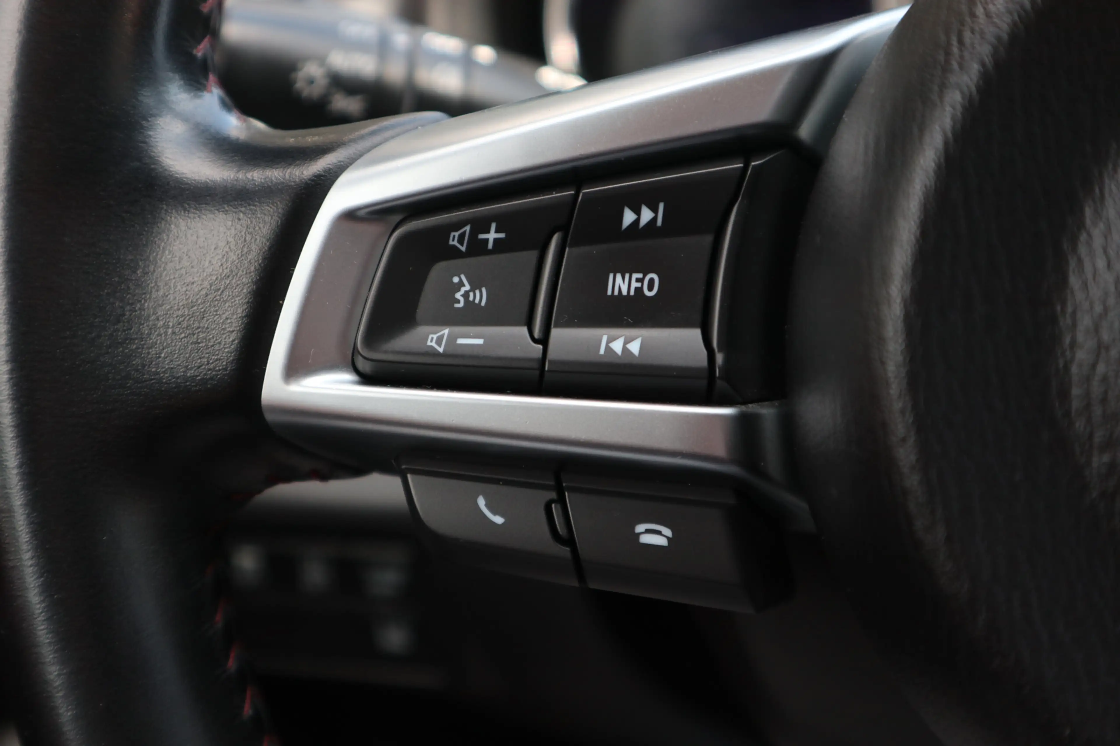 Mazda MX-5 2.0 SkyActiv-G 160 GT-M — photo 12