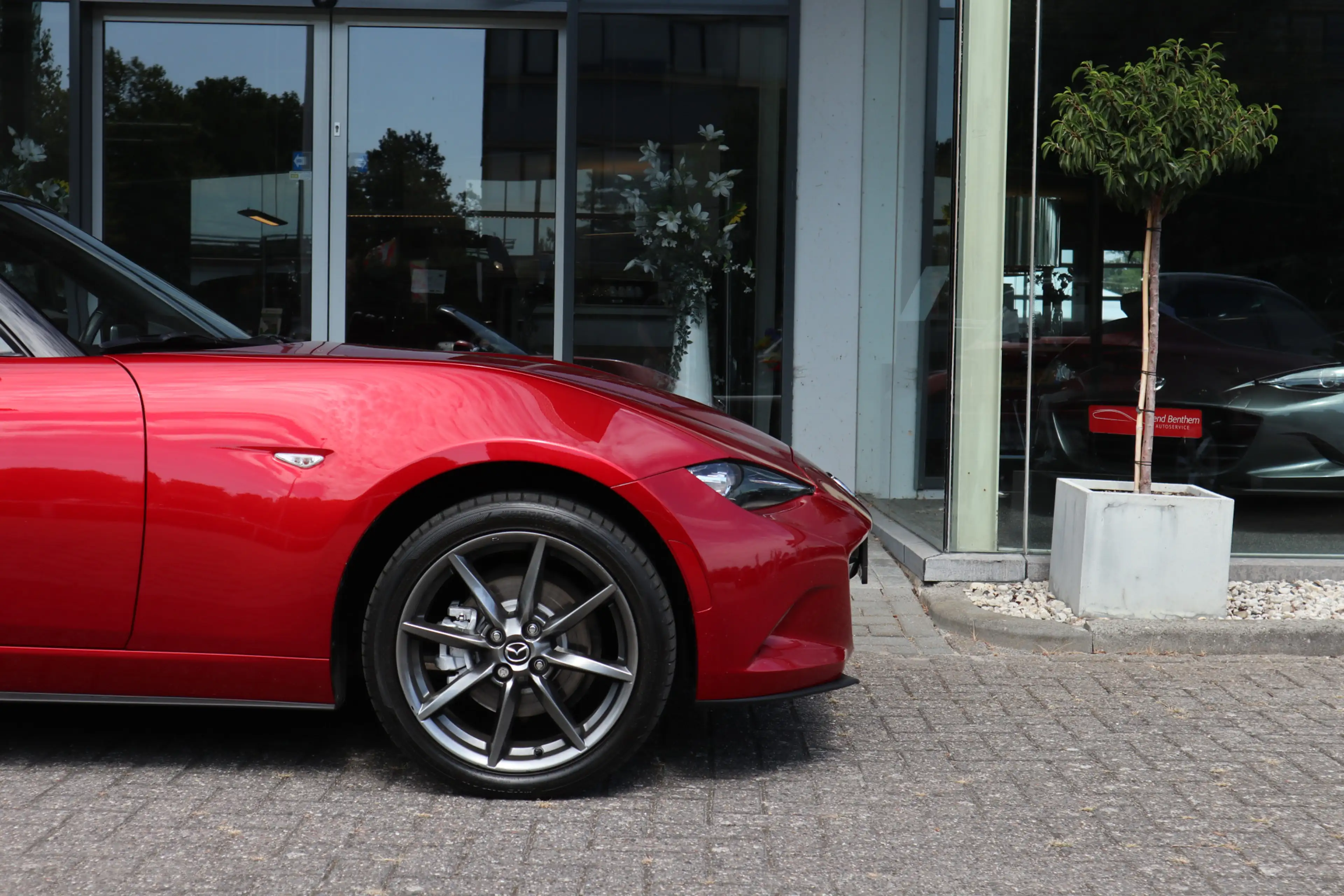 Mazda MX-5 2.0 SkyActiv-G 160 GT-M — photo 27