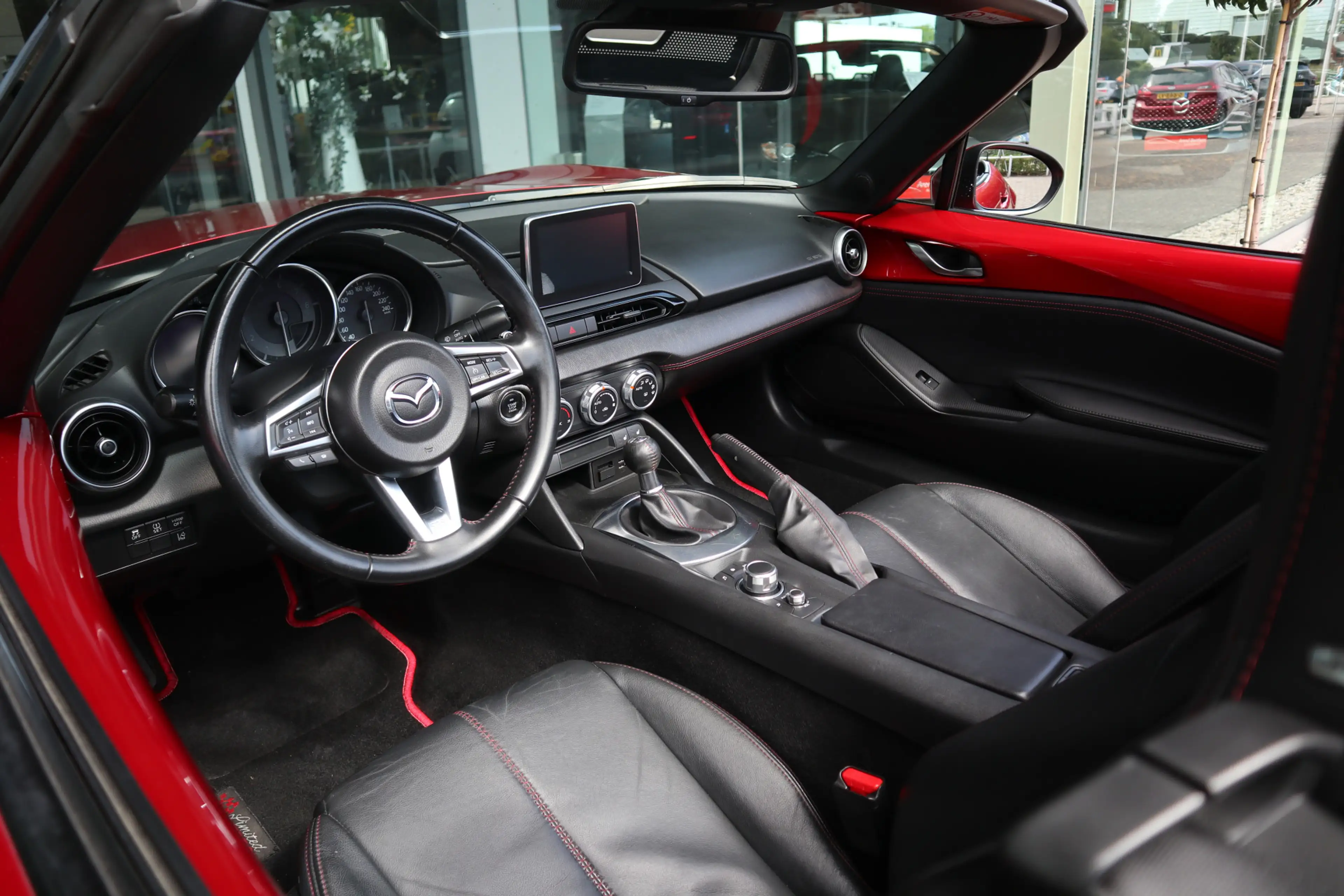 Mazda MX-5 2.0 SkyActiv-G 160 GT-M — photo 3