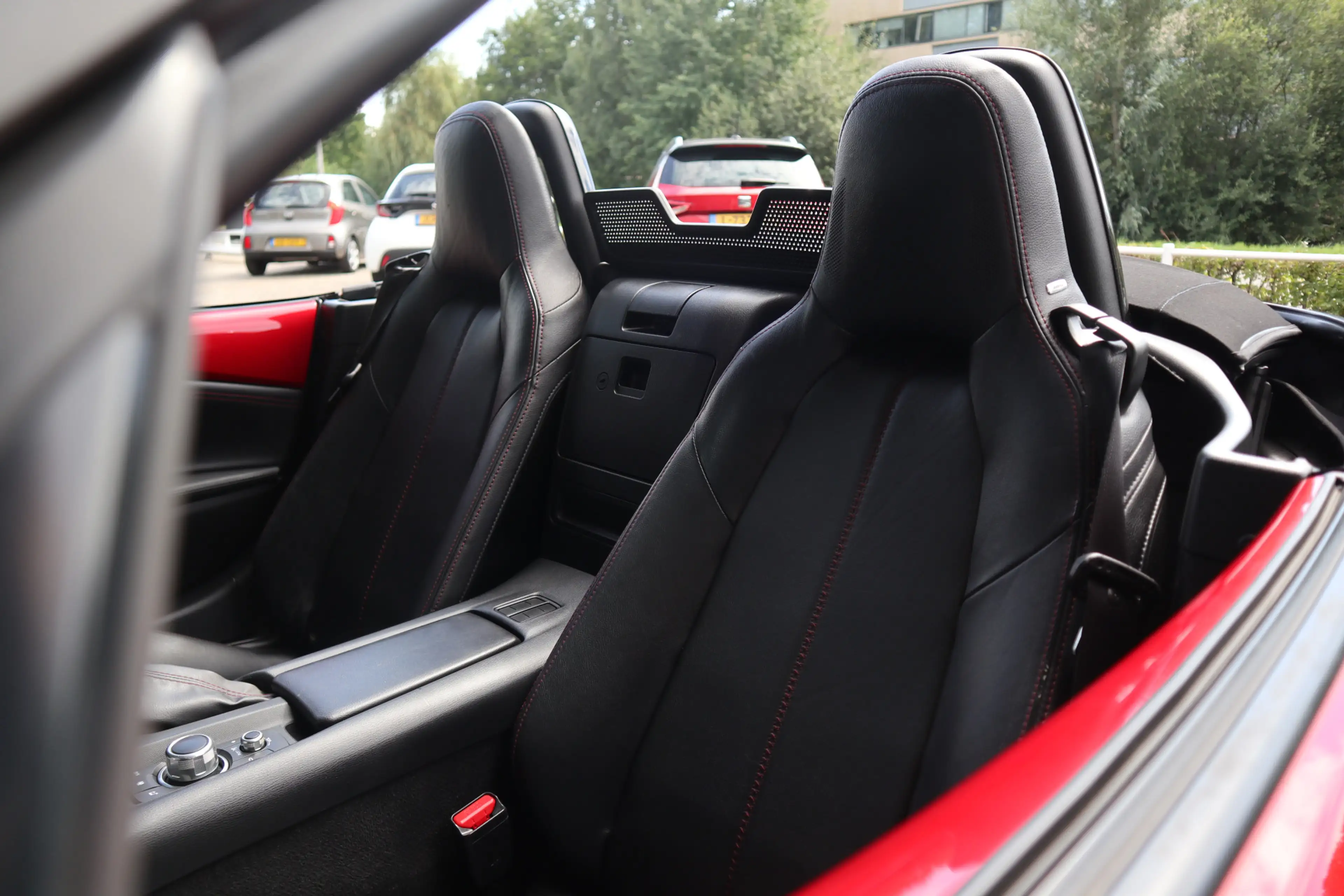 Mazda MX-5 2.0 SkyActiv-G 160 GT-M — photo 8