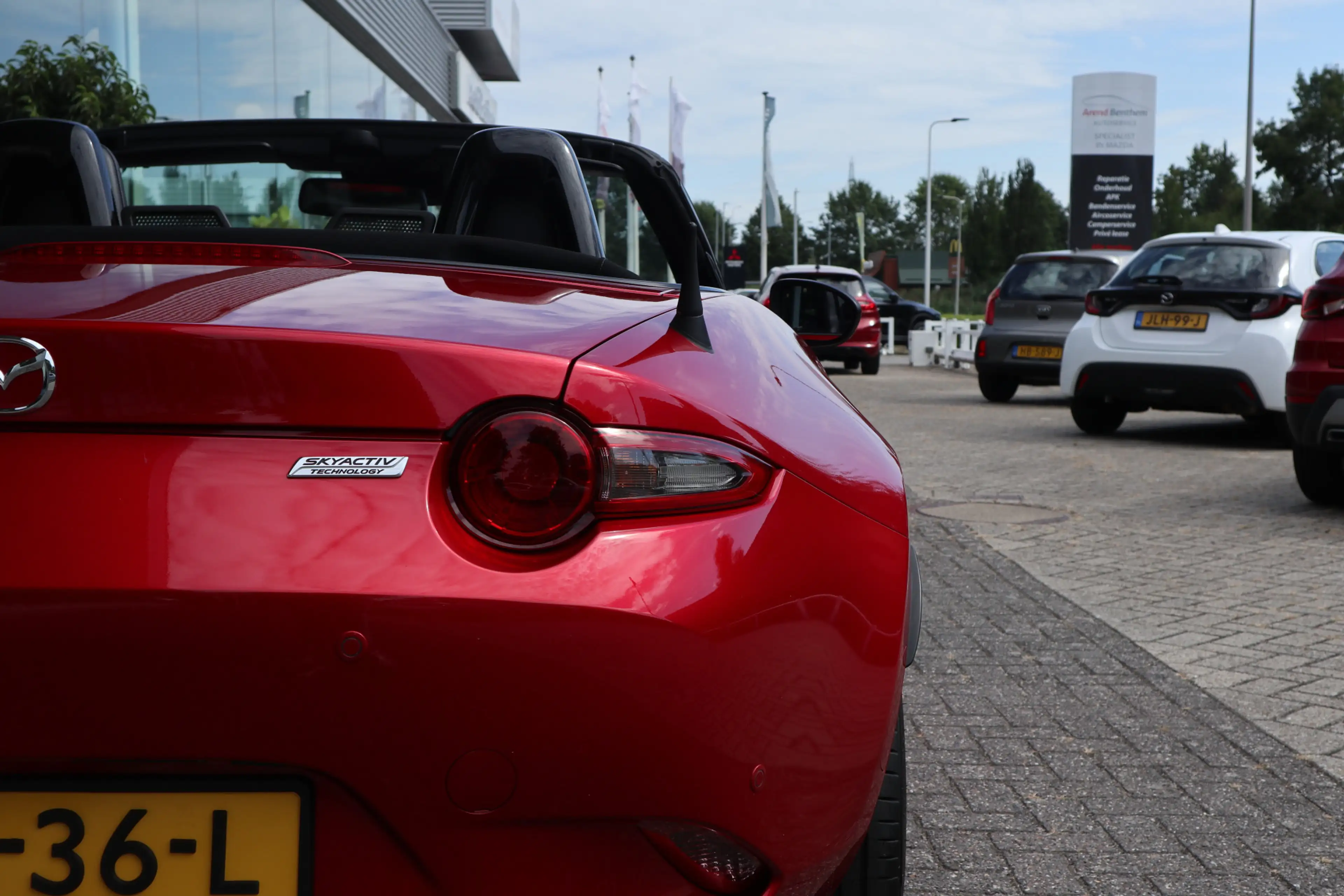 Mazda MX-5 2.0 SkyActiv-G 160 GT-M — photo 29