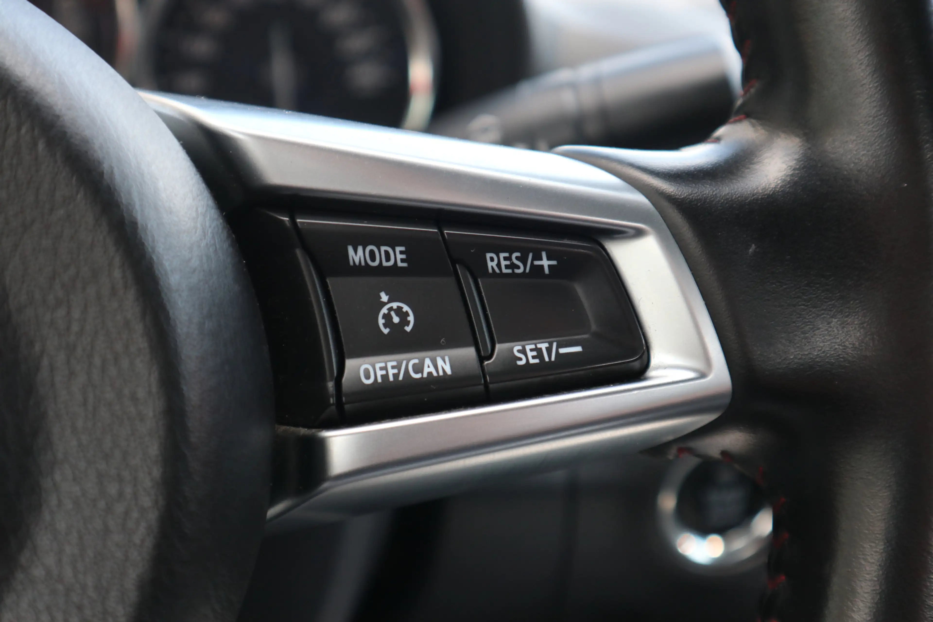 Mazda MX-5 2.0 SkyActiv-G 160 GT-M — photo 13