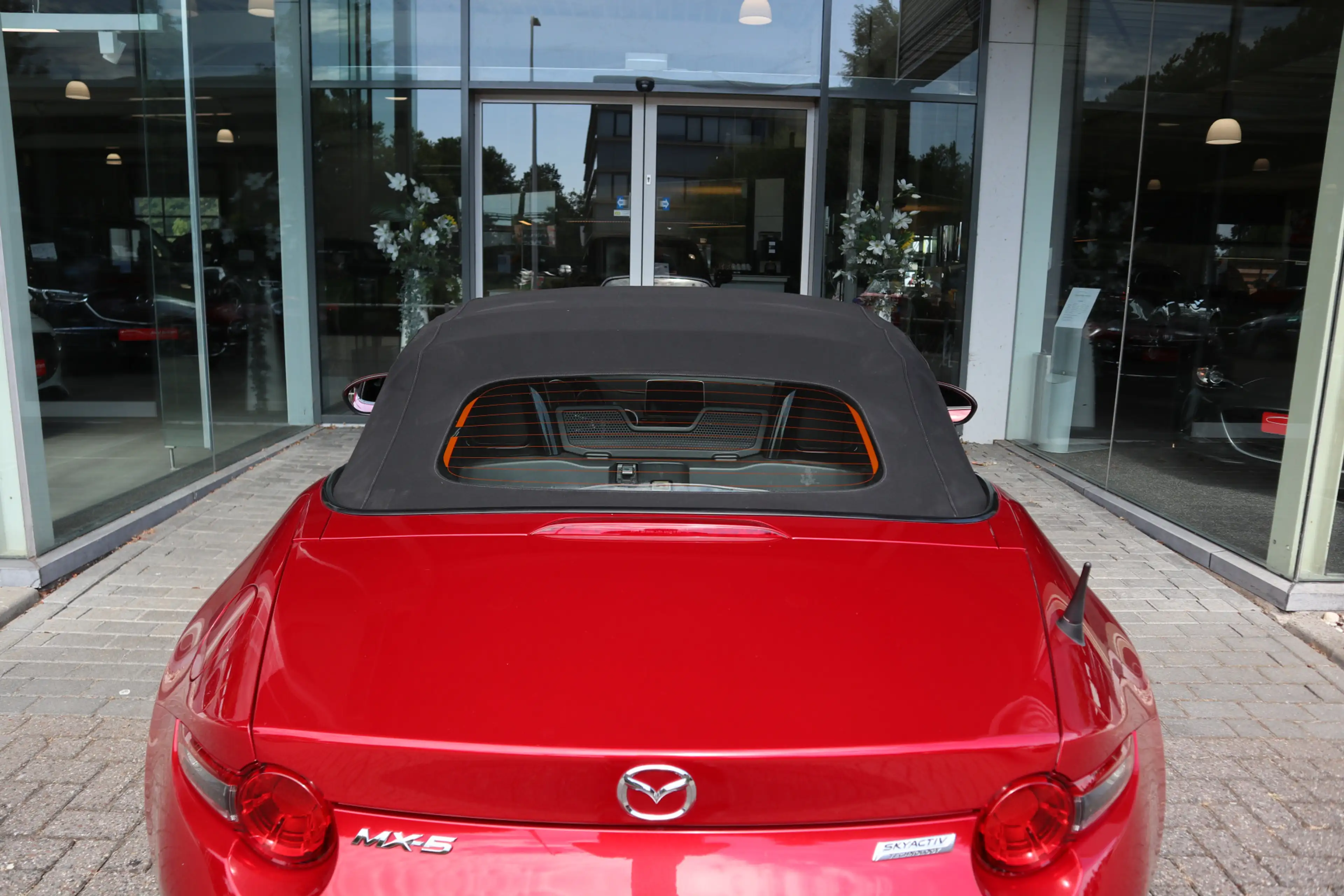 Mazda MX-5 2.0 SkyActiv-G 160 GT-M — photo 31