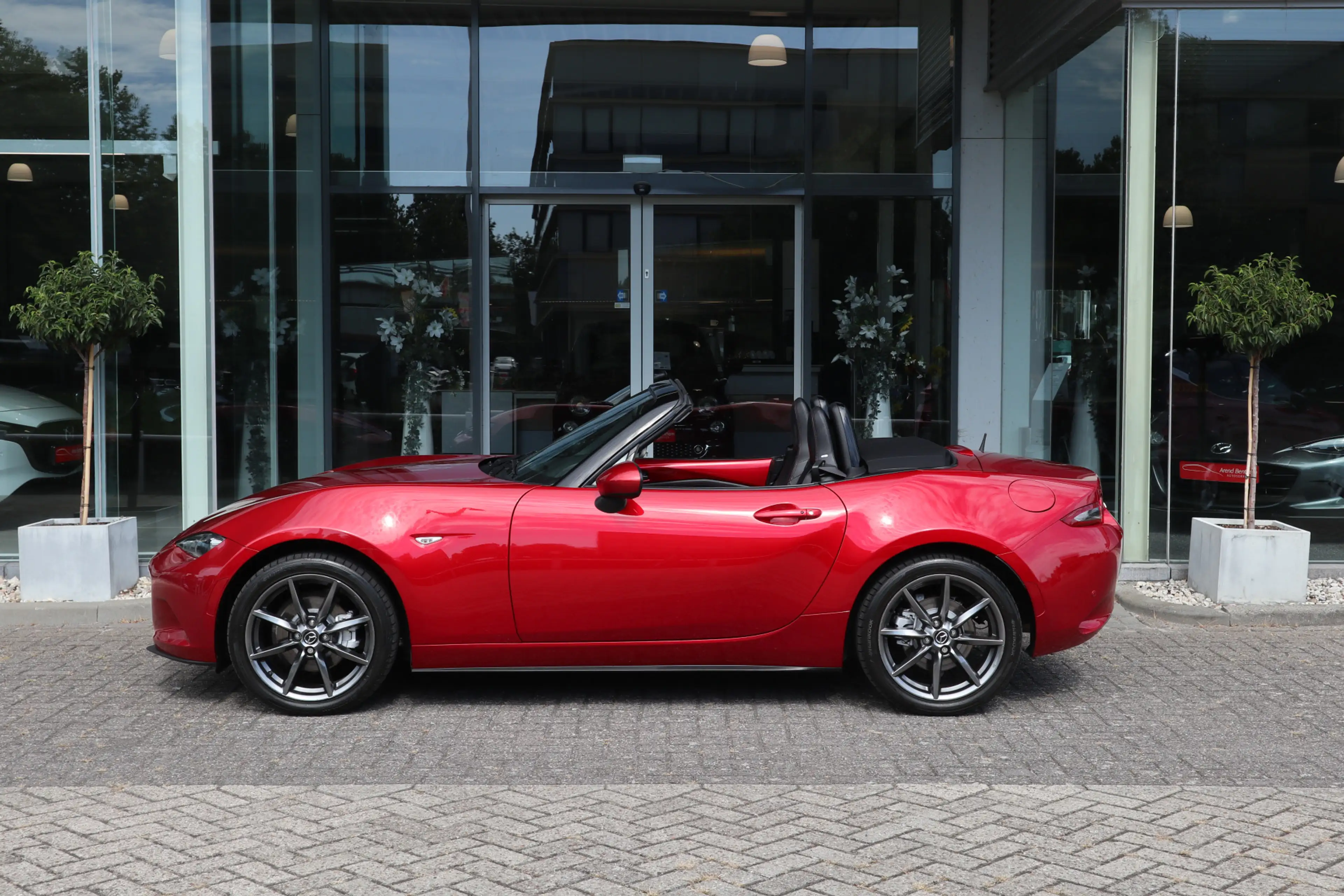 Mazda MX-5 2.0 SkyActiv-G 160 GT-M — photo 19
