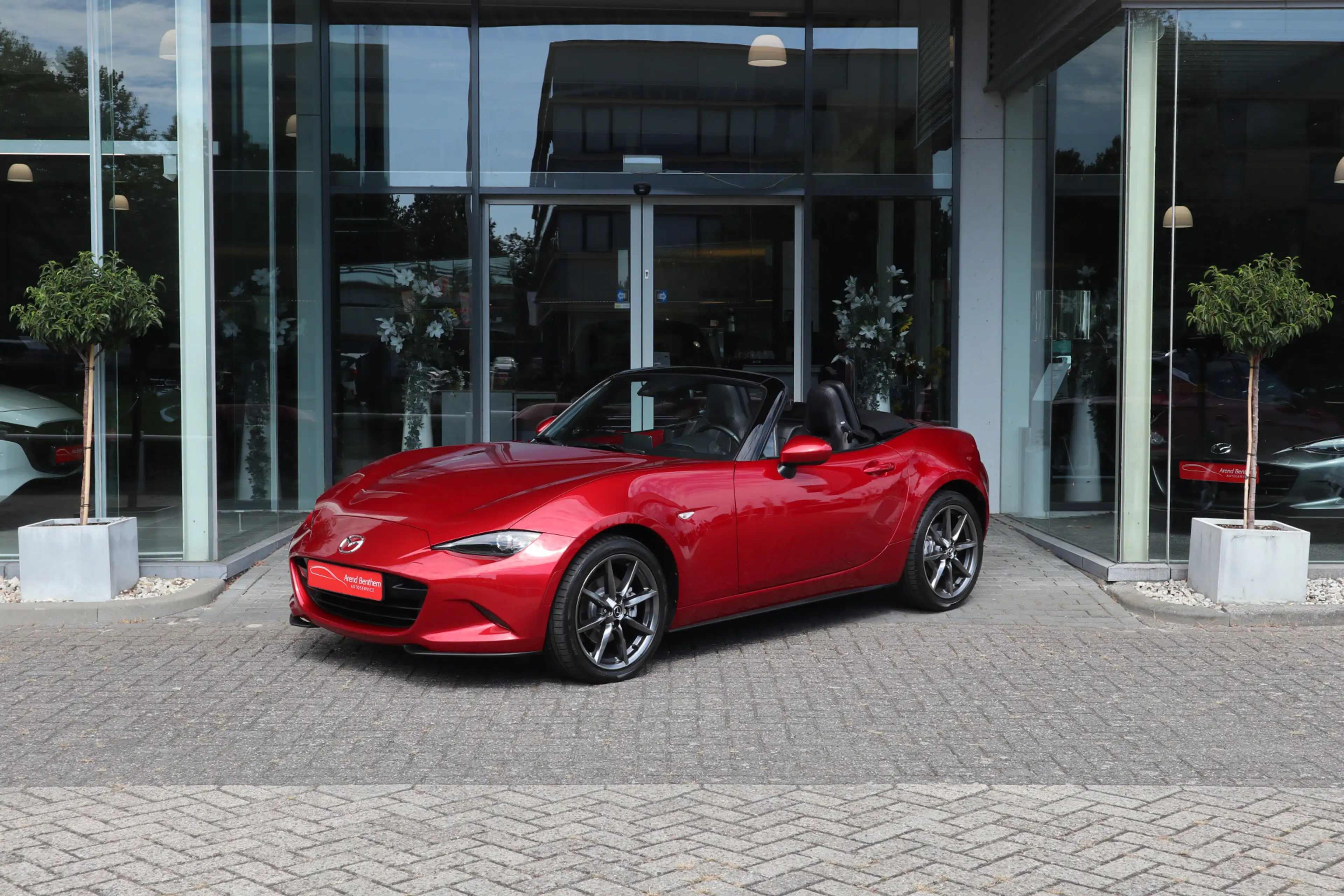 Mazda MX-5 2.0 SkyActiv-G 160 GT-M — photo 9