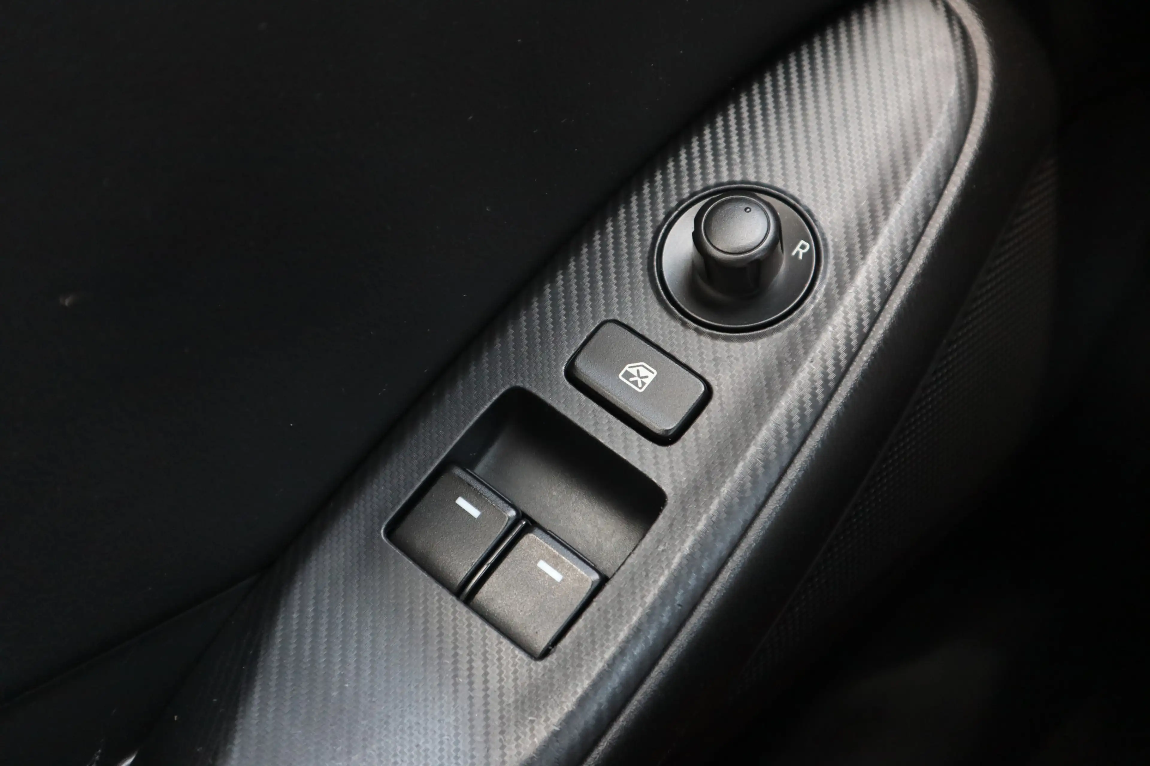 Mazda MX-5 2.0 SkyActiv-G 160 GT-M — photo 25