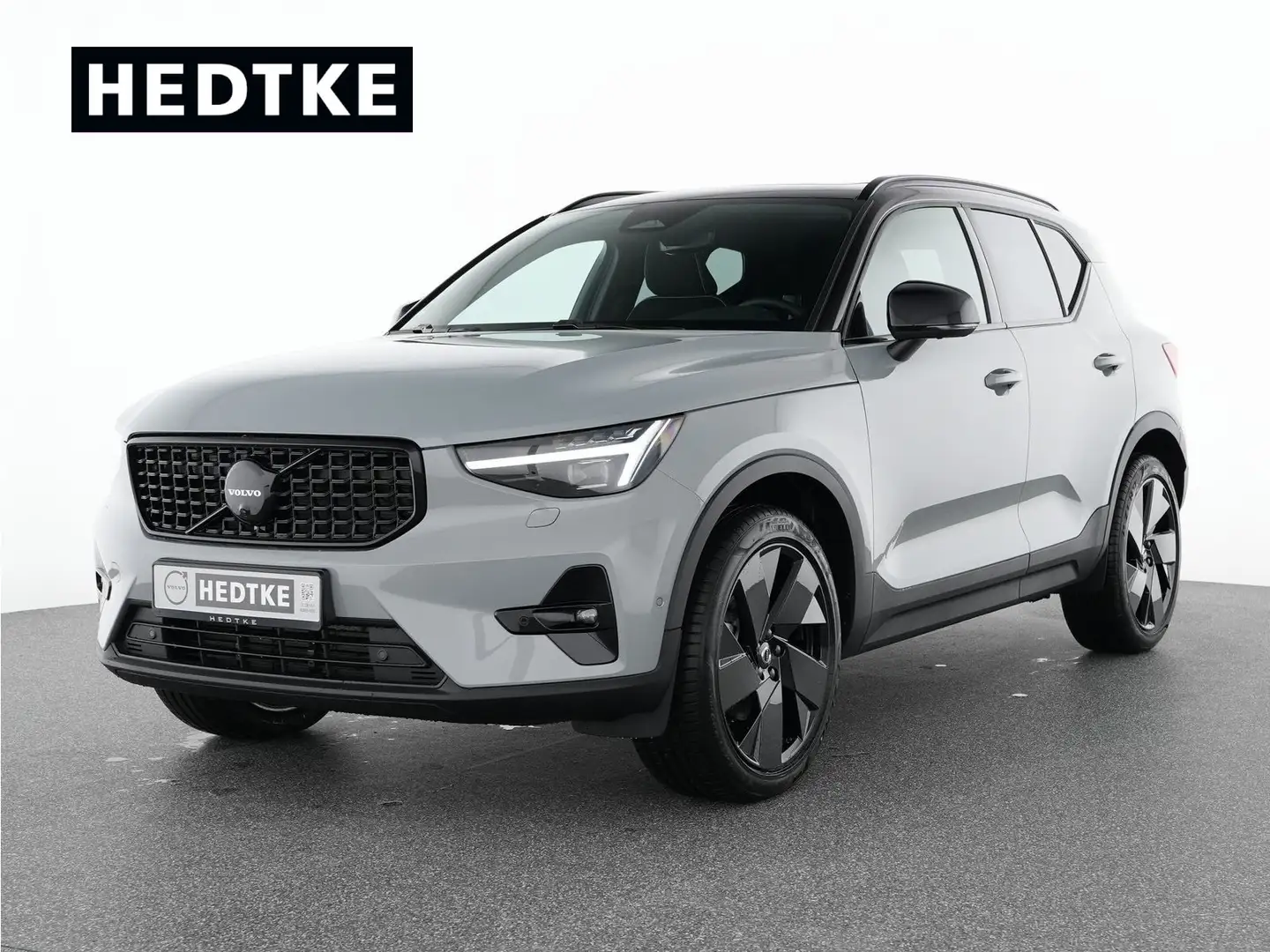 Volvo XC40 B3 Ultra Black Edition - 20% Nachlass+PIXEL Grau - 1