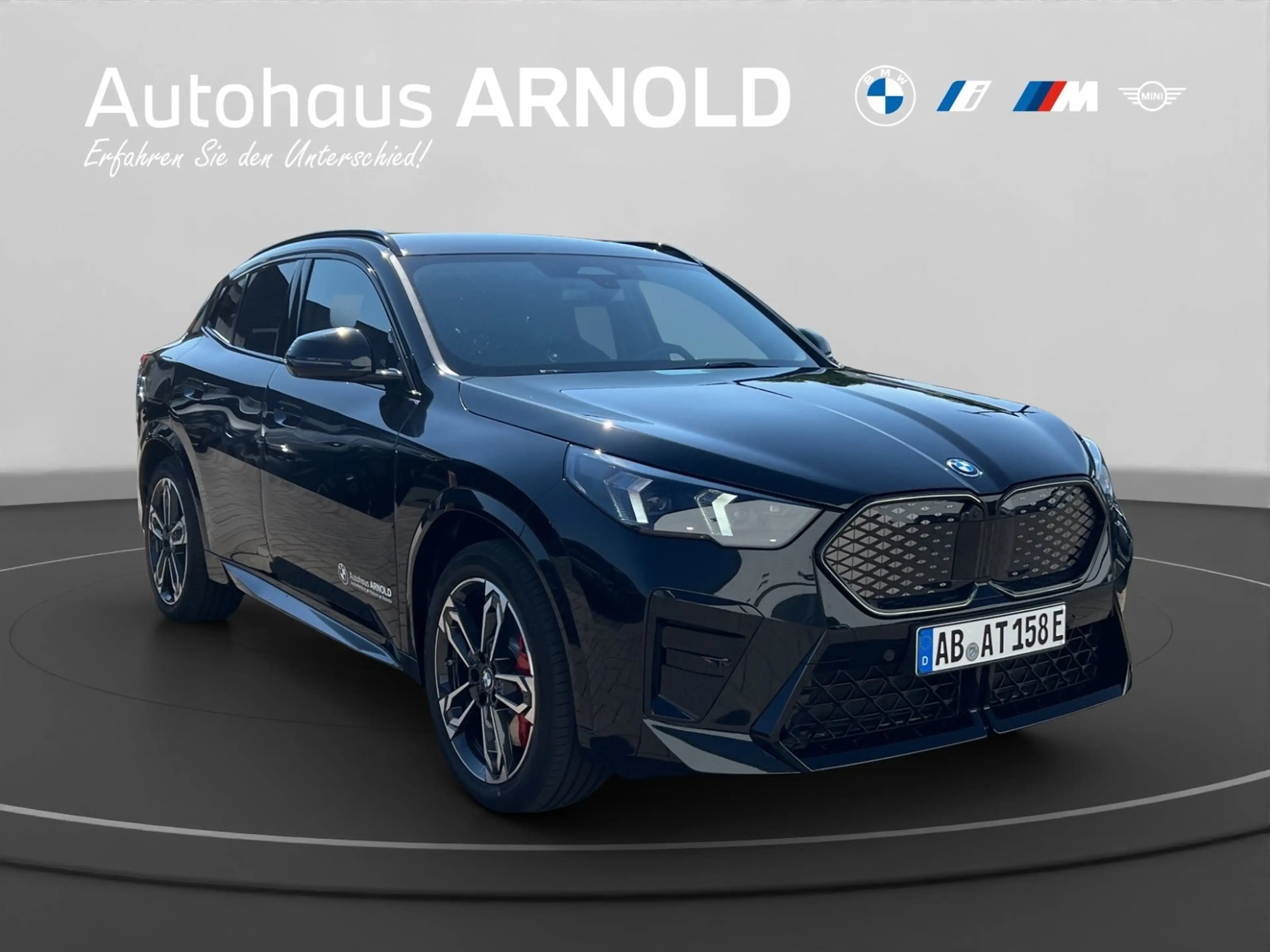 BMW iX2 xDrive30 M Sportpaket Pro Head-Up Harman Kardon Dr — photo 3