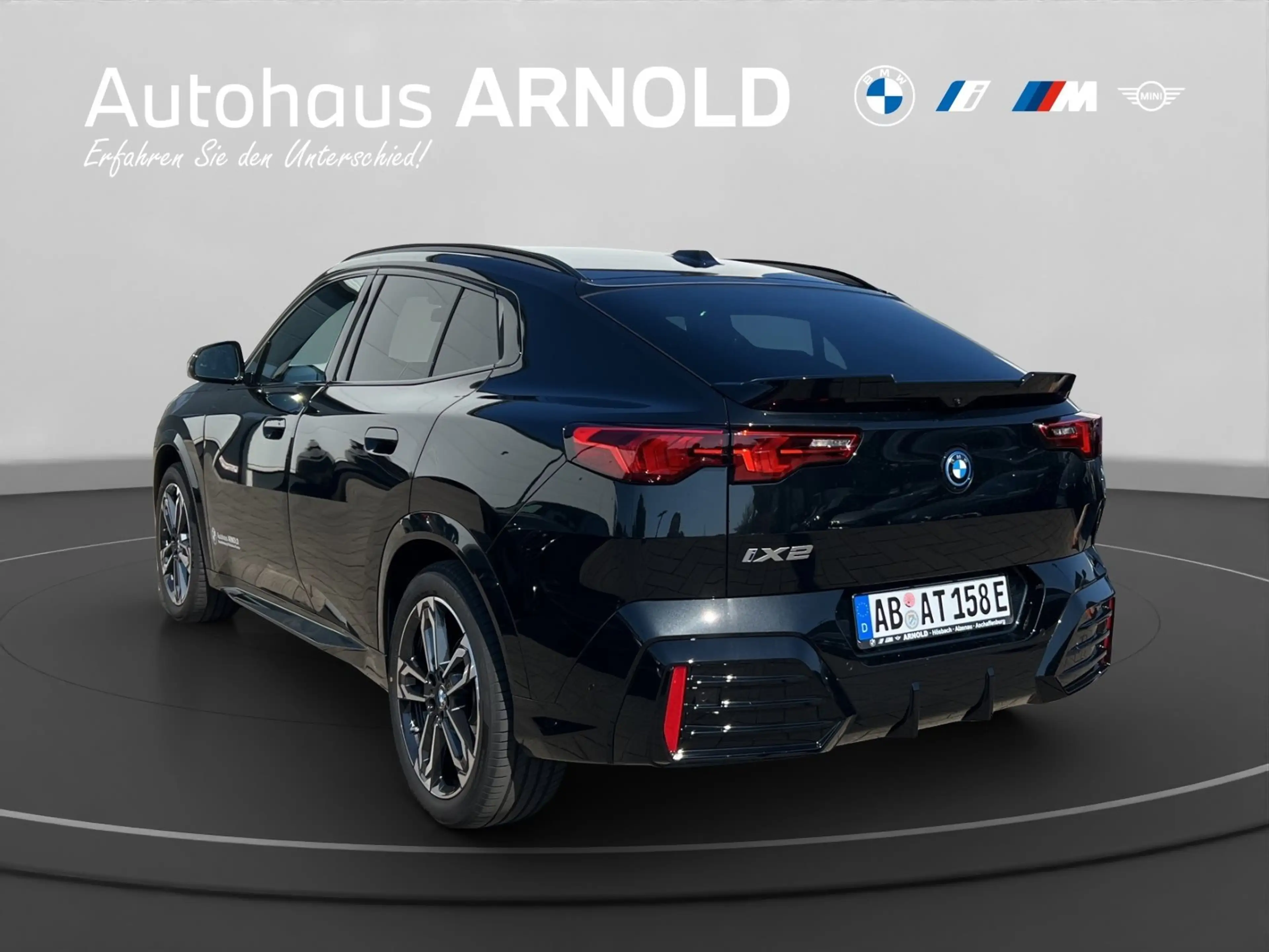 BMW iX2 xDrive30 M Sportpaket Pro Head-Up Harman Kardon Dr — photo 6