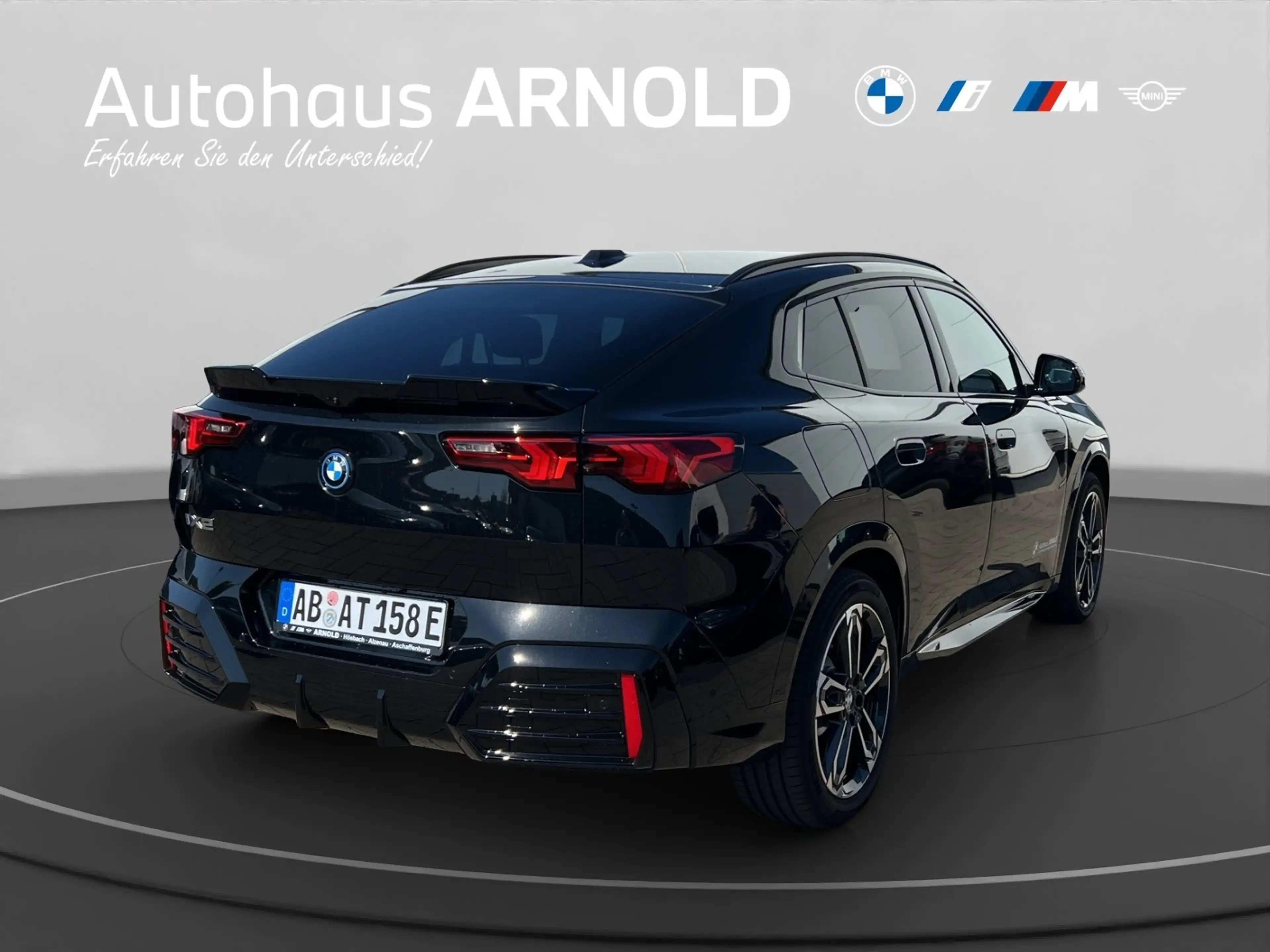 BMW iX2 xDrive30 M Sportpaket Pro Head-Up Harman Kardon Dr — photo 4