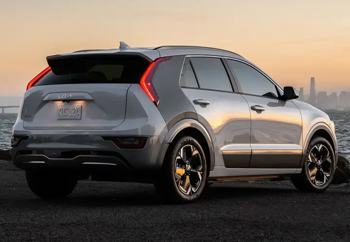 Kia Niro 1.6 HEV Concept 2024, foto 11