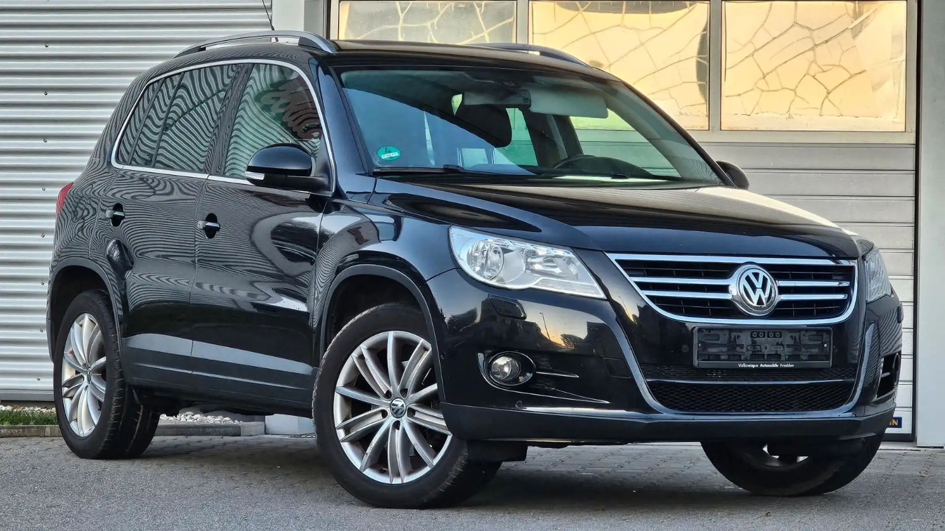 Volkswagen Tiguan Team BMT Shzg Klima Tempomat Parkassist Noir - 1
