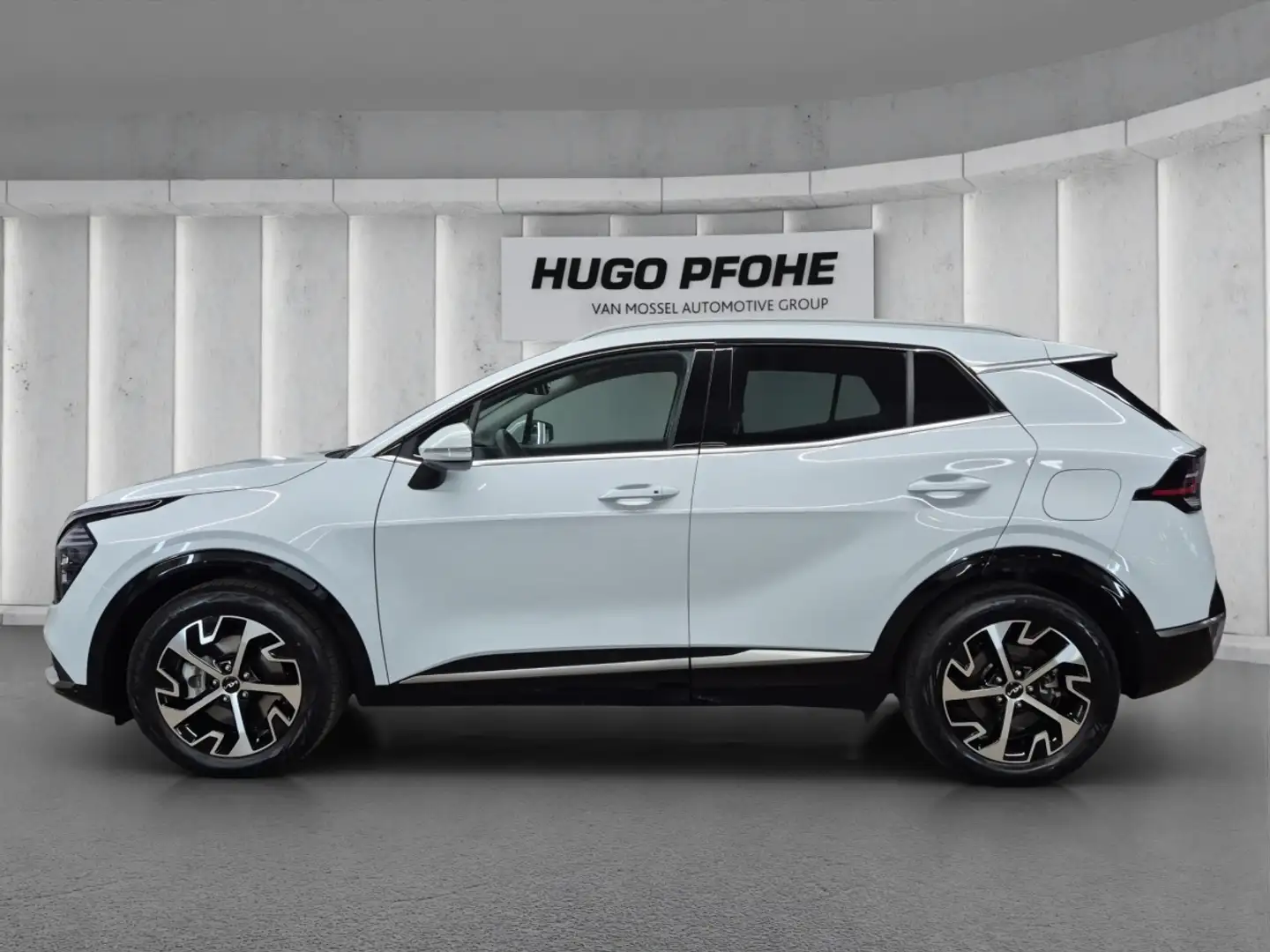 Kia Sportage Spirit Automatik / 1.Hand / AHK / Navi. / Kamera / Wit - 2