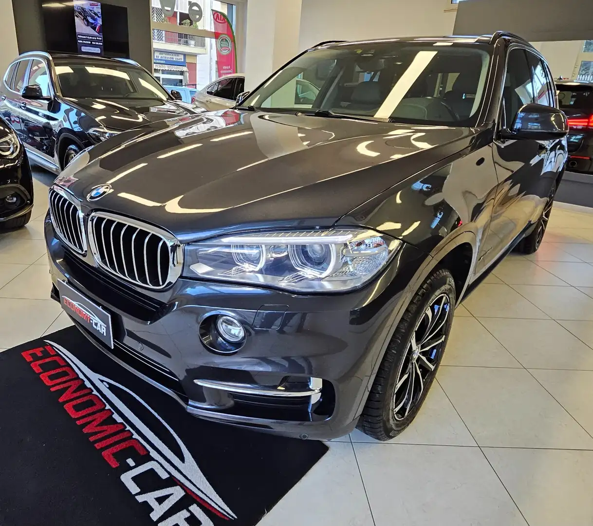 BMW X5 X5 sdrive25d Experience 231cv auto Grigio - 2