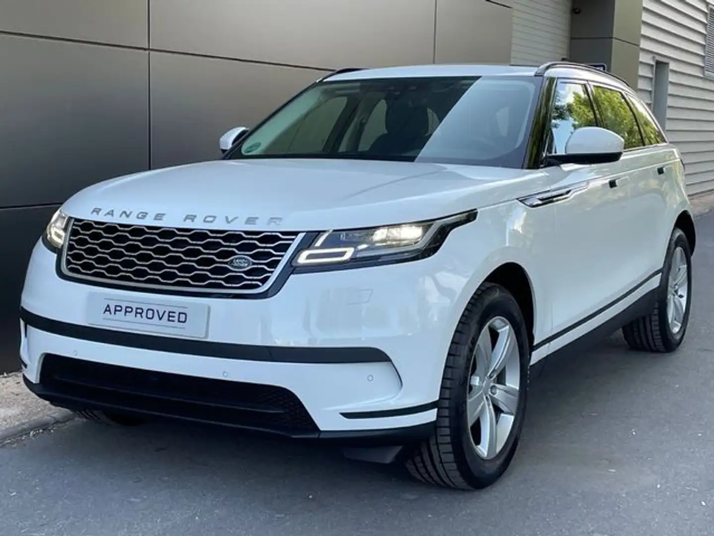 Land Rover Range Rover Velar 2.0D Standard 4WD Aut. 180 Bianco - 1