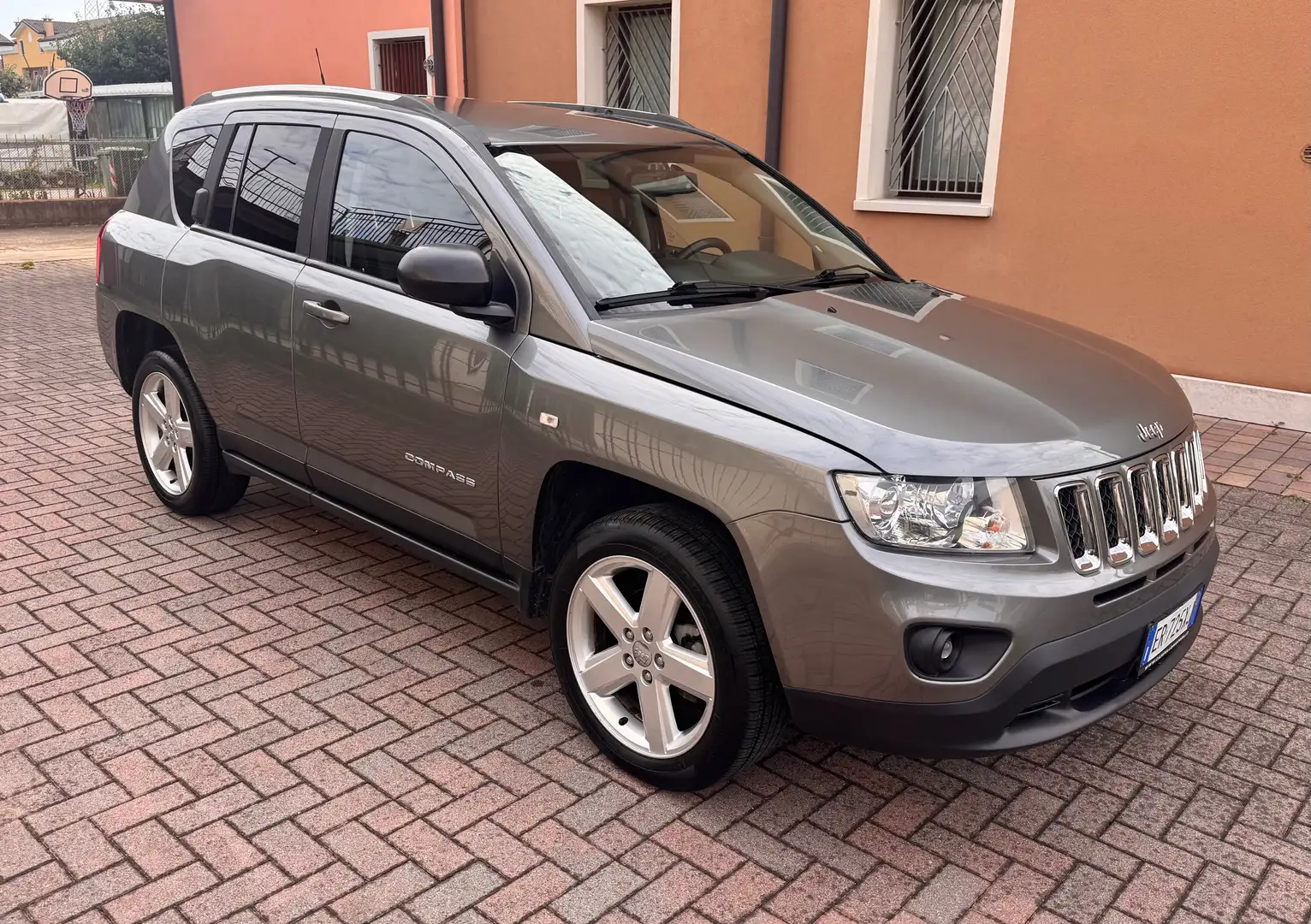 Jeep Compass Compass 2.2 crd Limited 4wd 163cv Gris - 1