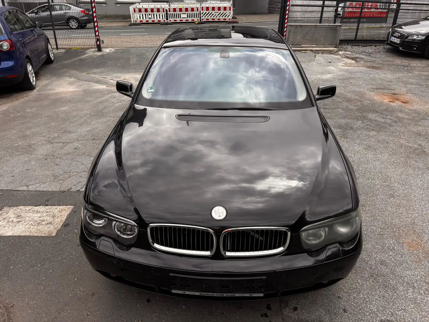 BMW 735 Baureihe 7 735i Schwarz - 1