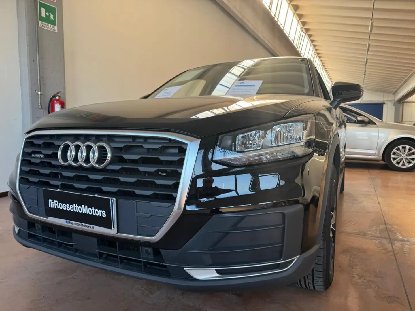 Audi Q2 35TDI Q. S-tronic Business Schwarz - 1