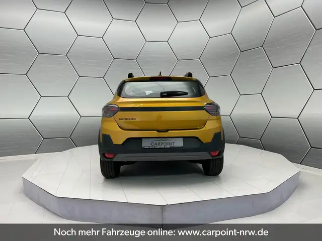 Dacia Sandero view 4