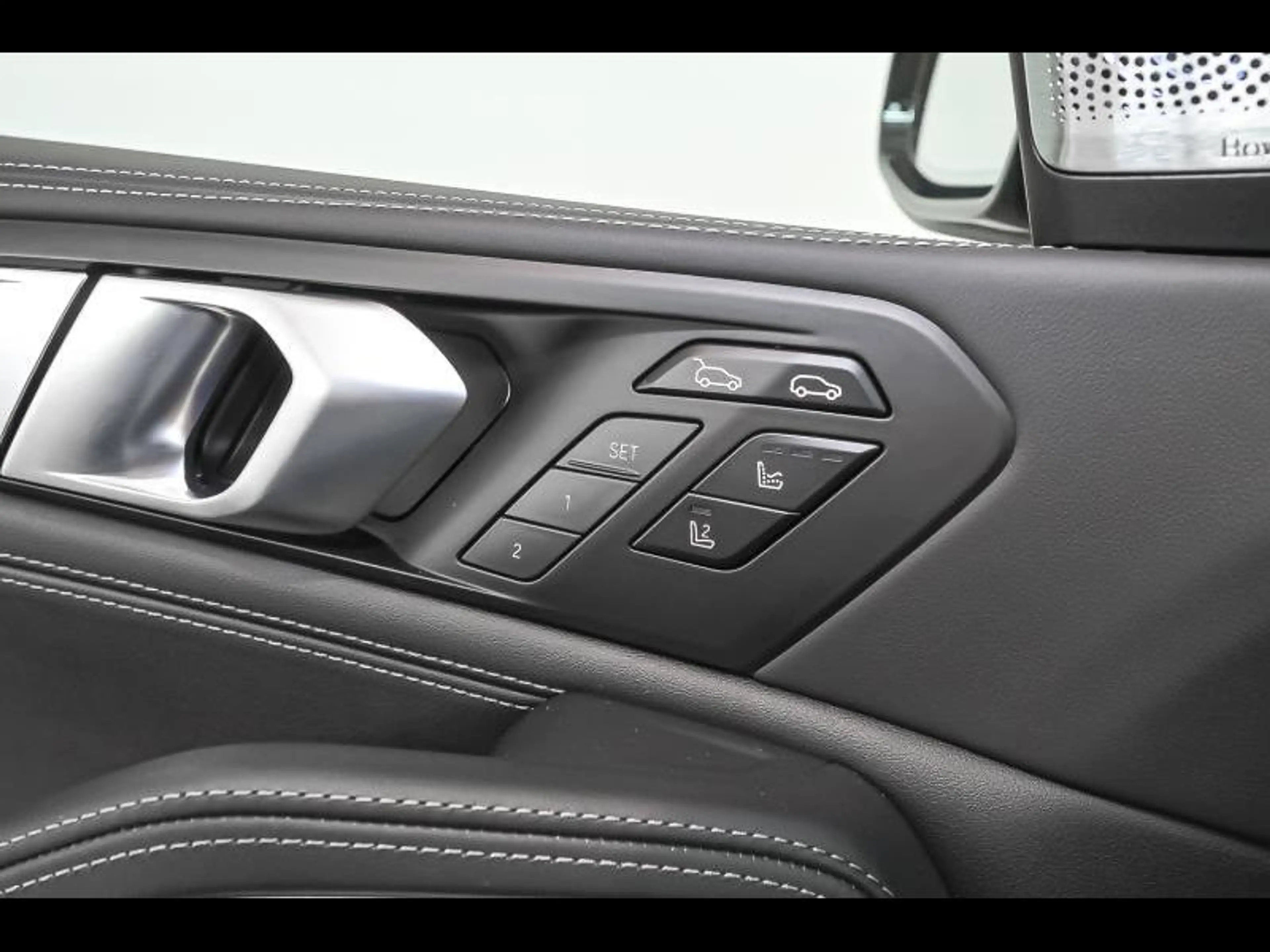 BMW X6 xDrive 40i - M Pack INDIVIDUAL FULL OPTION — photo 15